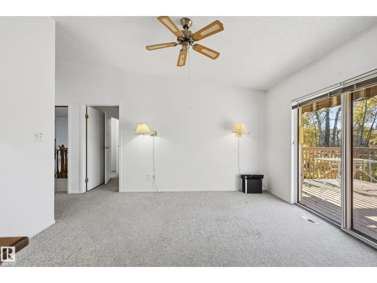 #19 10 GRANGE DR