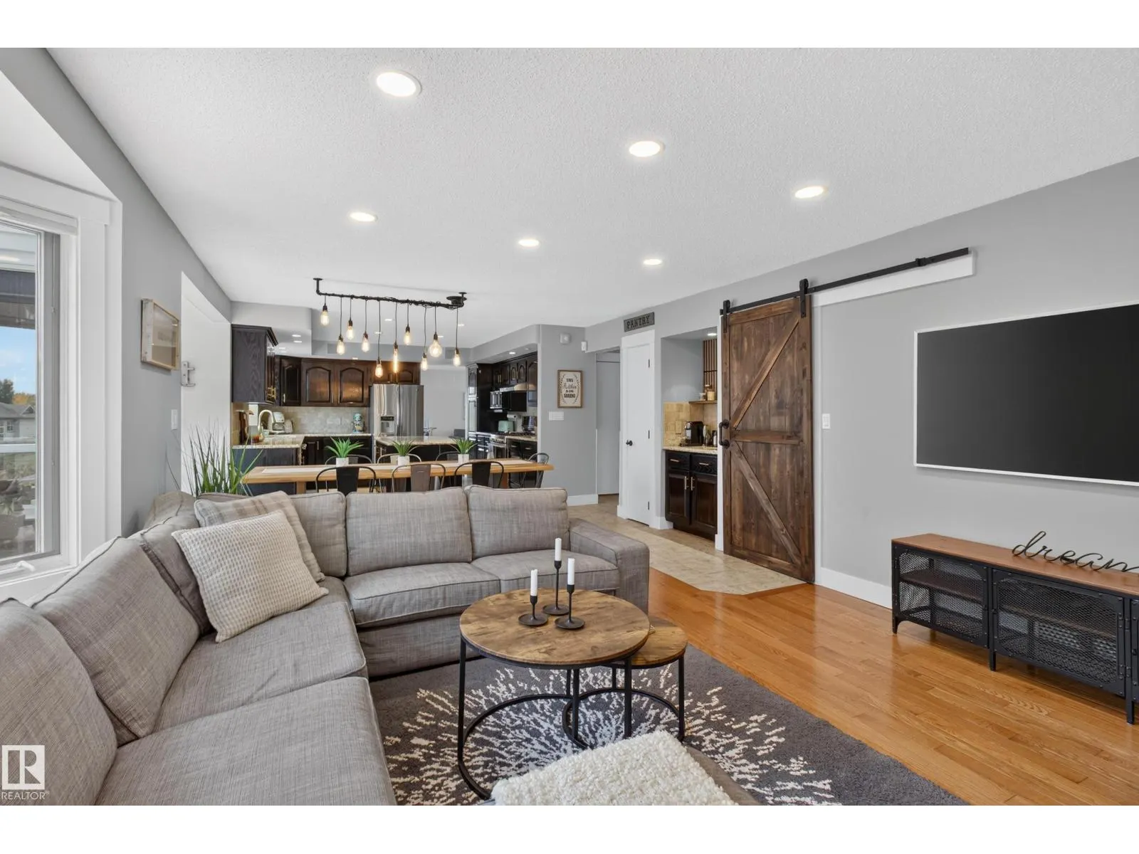 35 Ridgemont WY