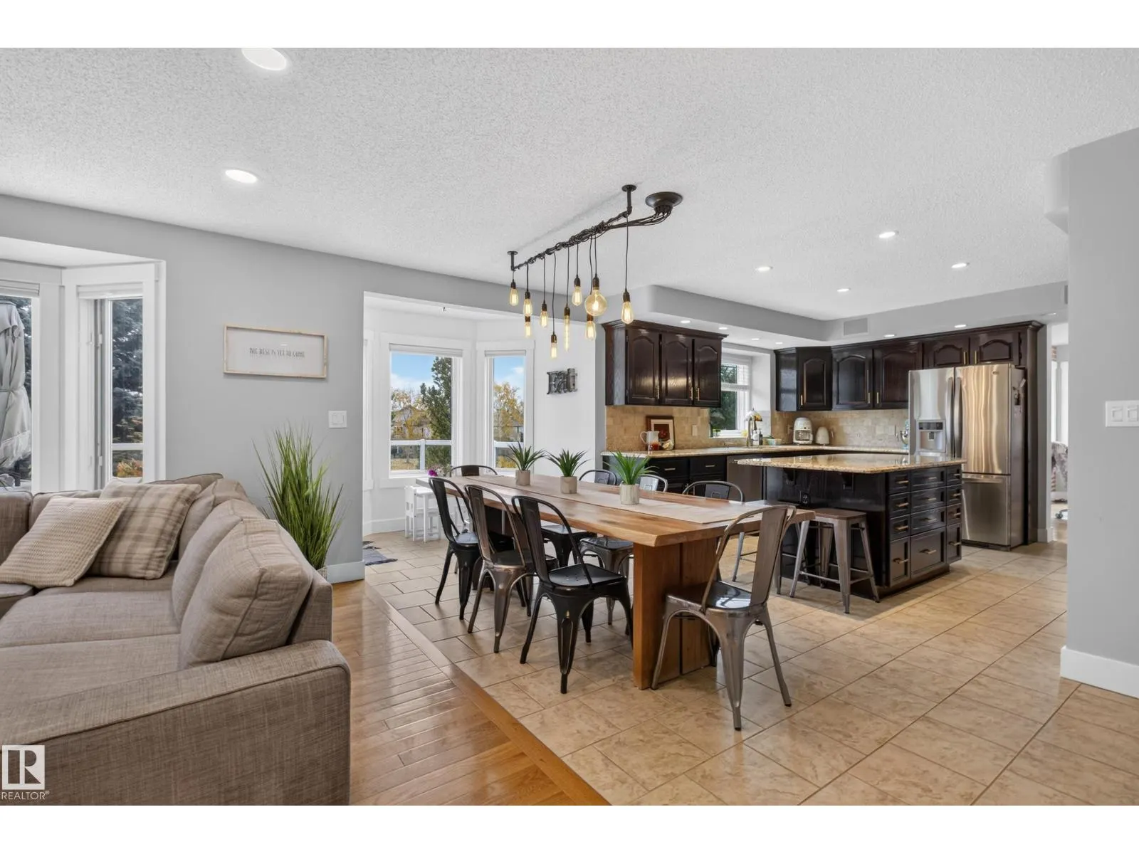 35 Ridgemont WY