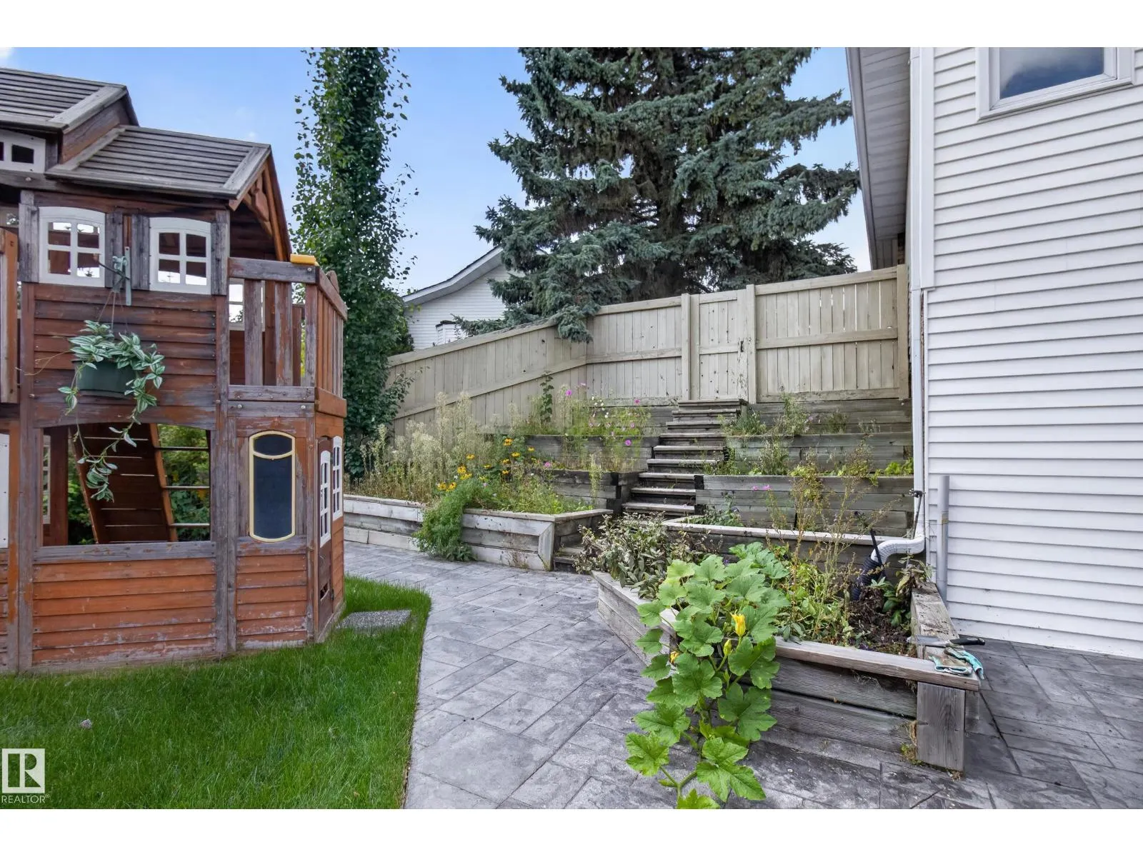 35 Ridgemont WY
