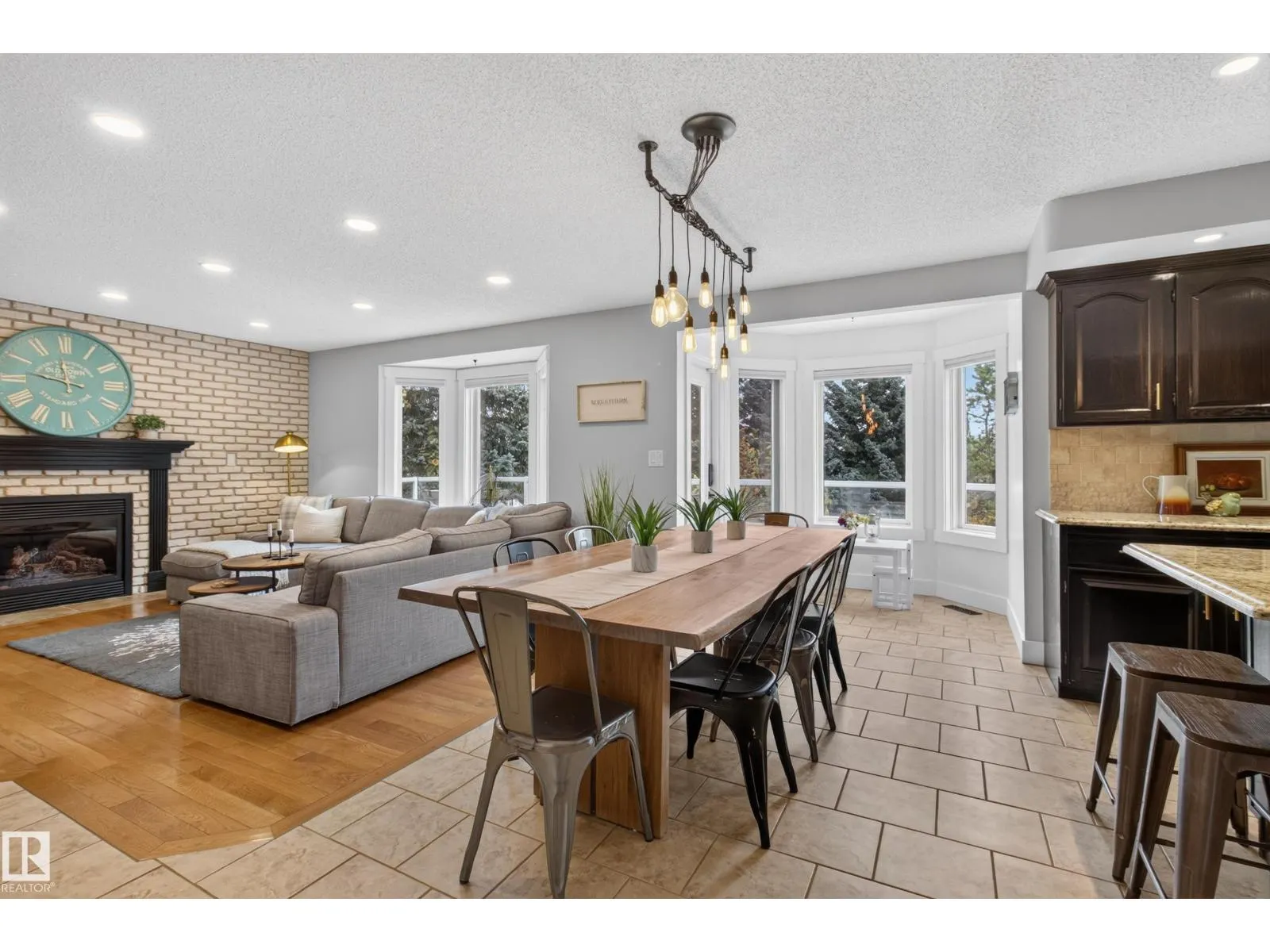 35 Ridgemont WY