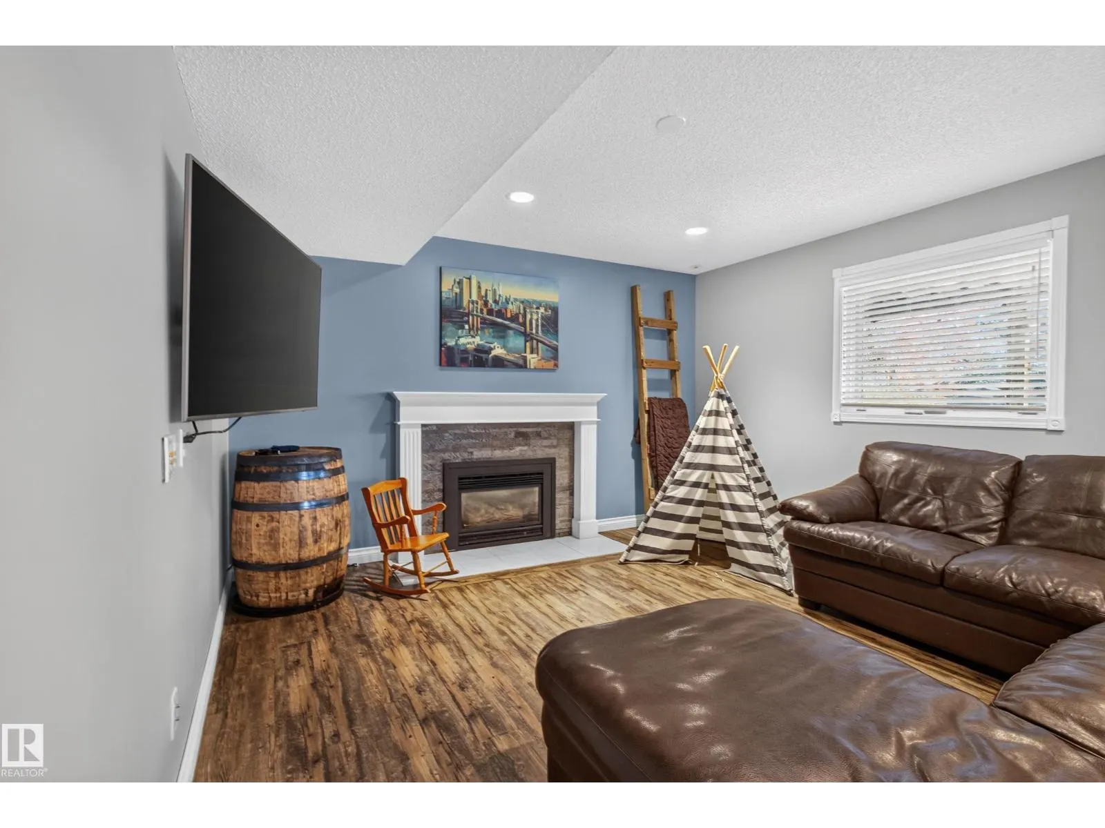 35 Ridgemont WY