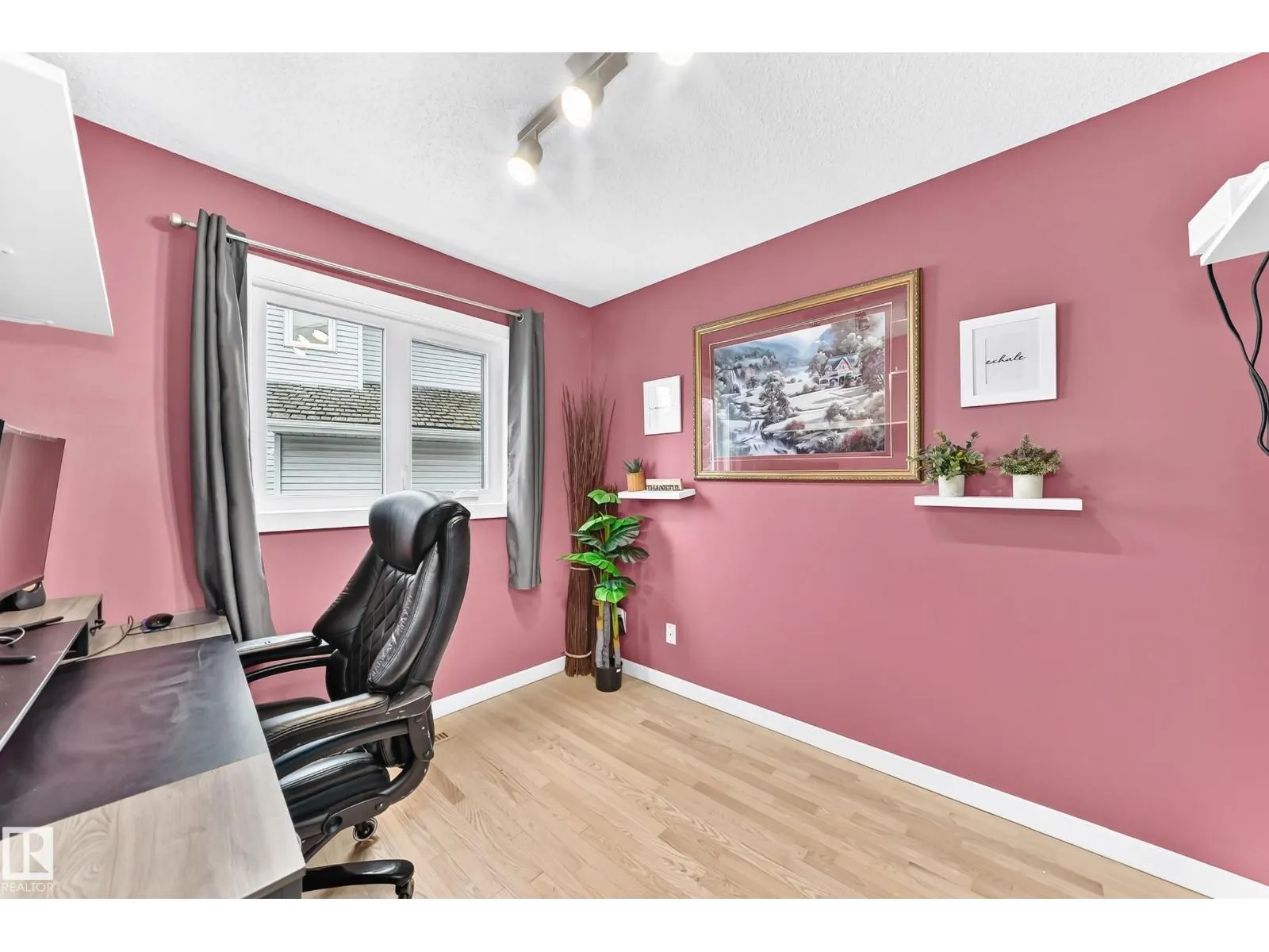 88 HIGHLAND WY