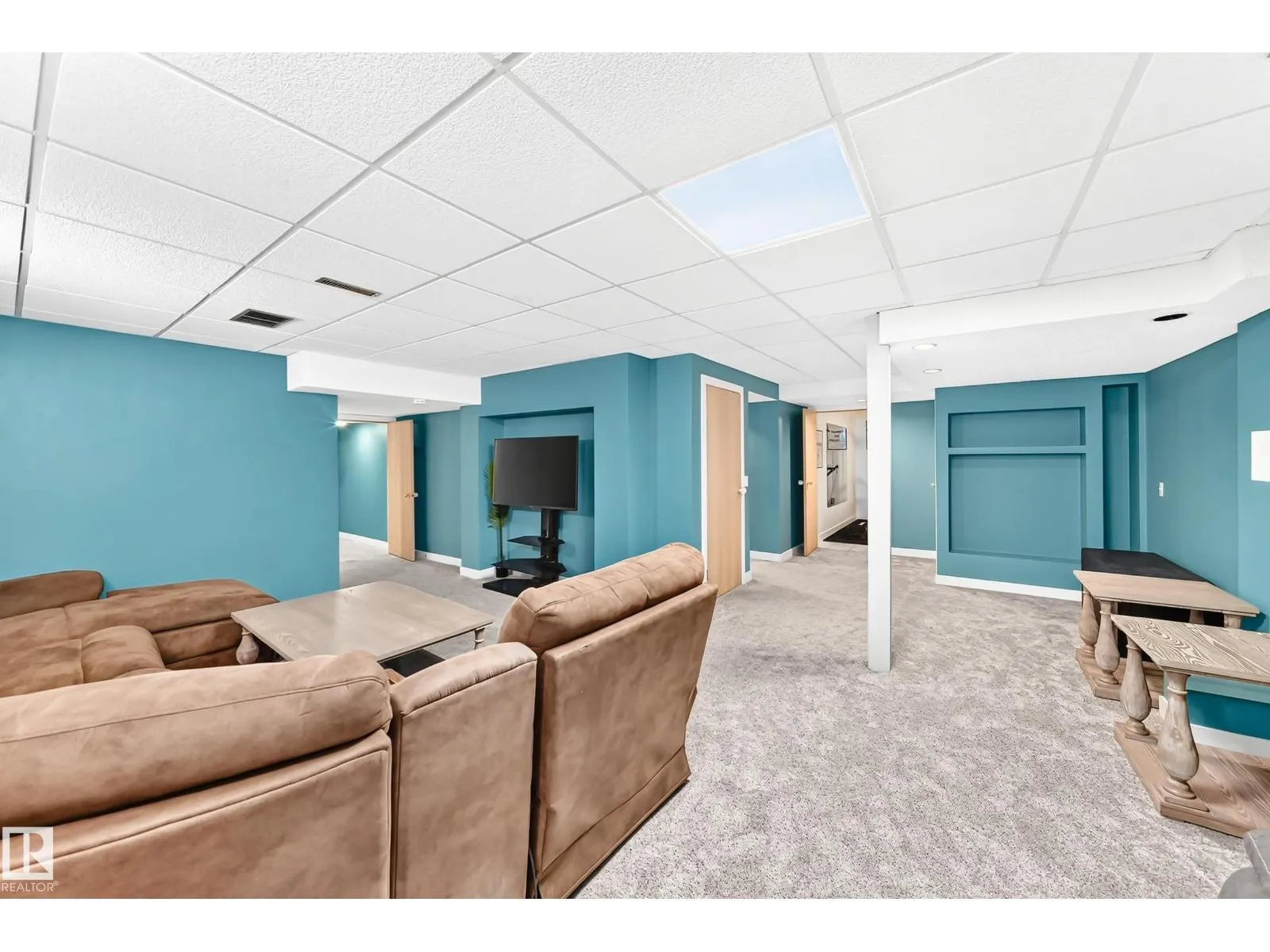 88 HIGHLAND WY