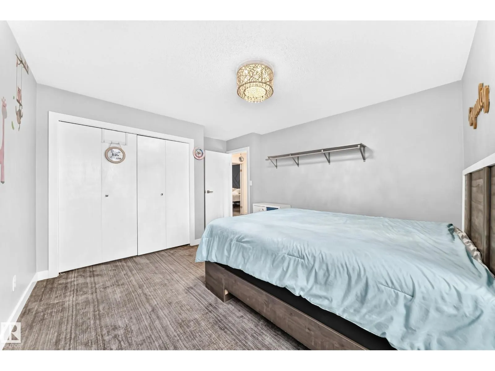 88 HIGHLAND WY