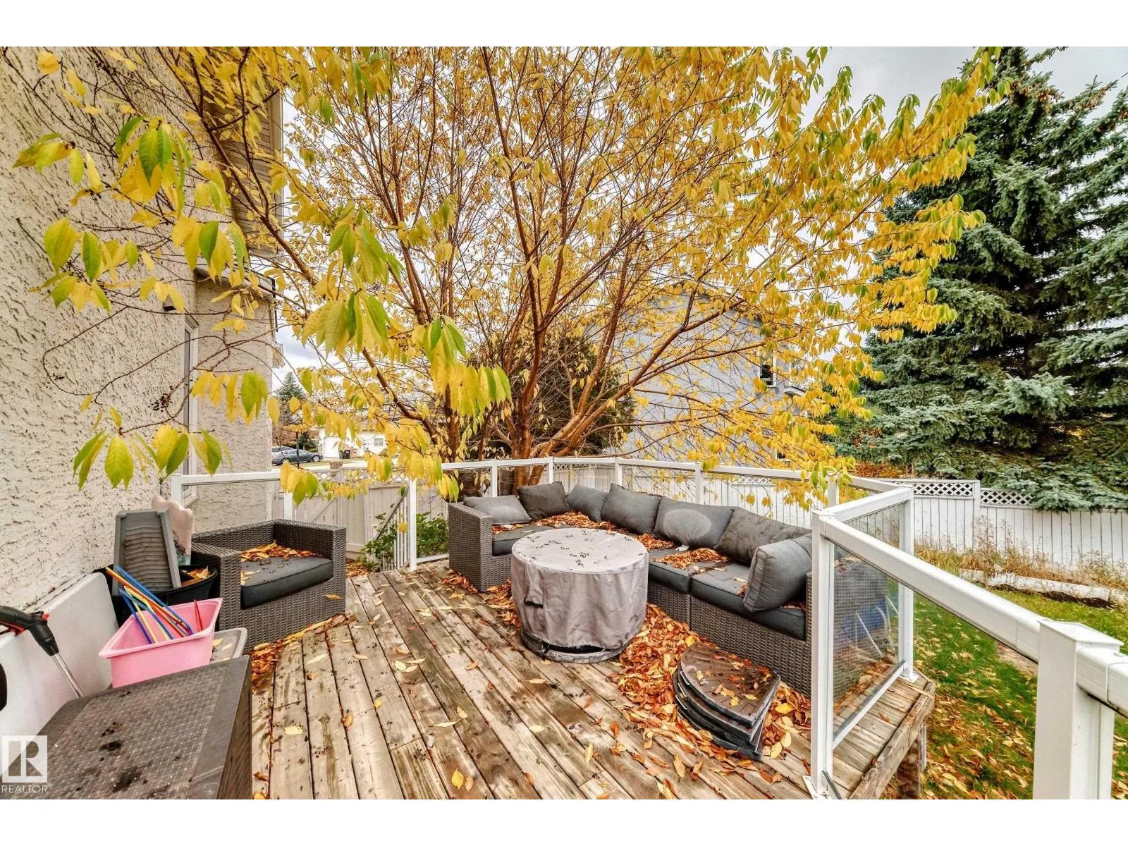 88 HIGHLAND WY