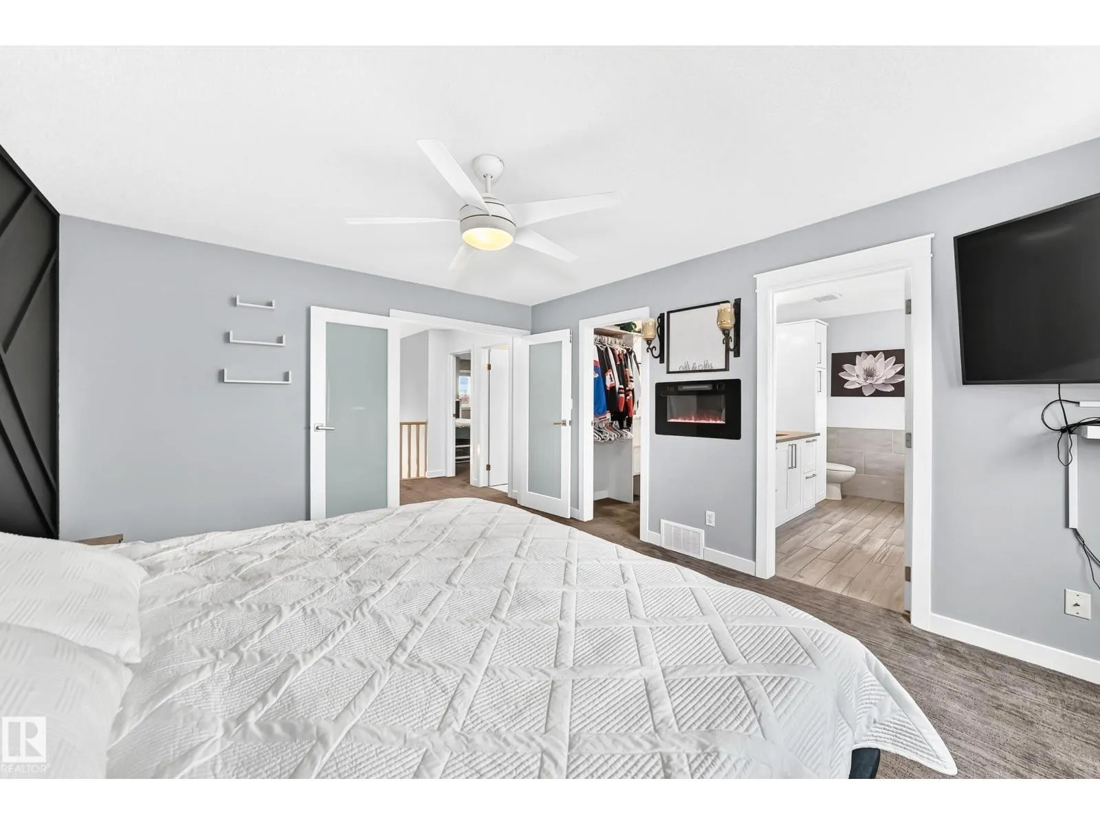 88 HIGHLAND WY