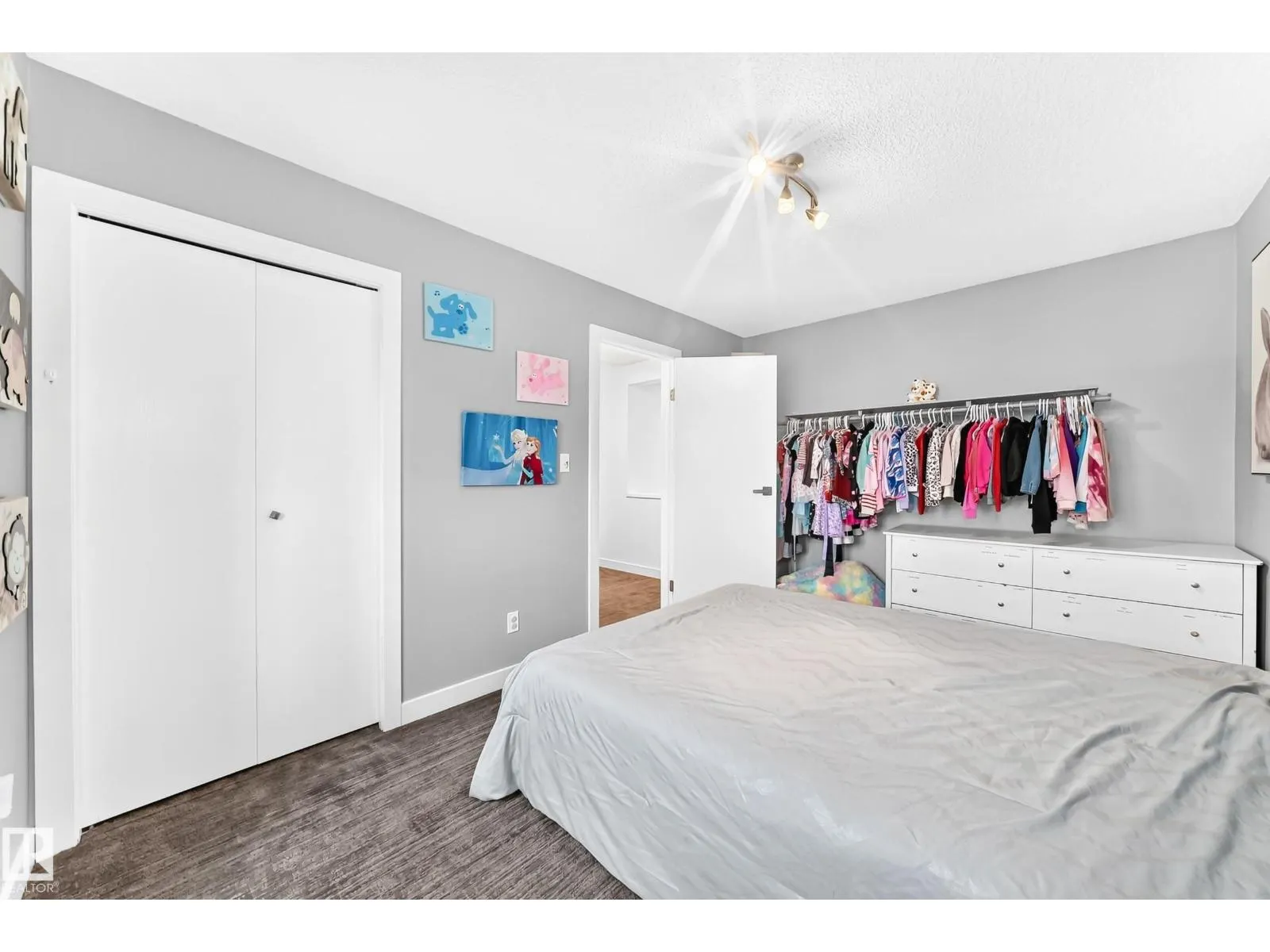 88 HIGHLAND WY