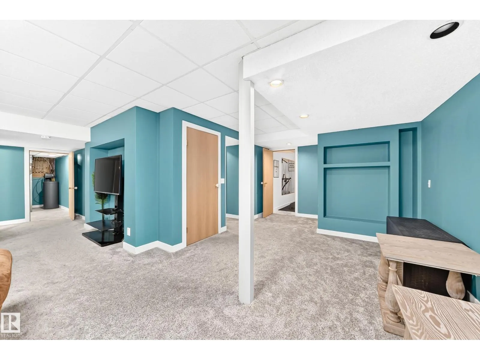 88 HIGHLAND WY