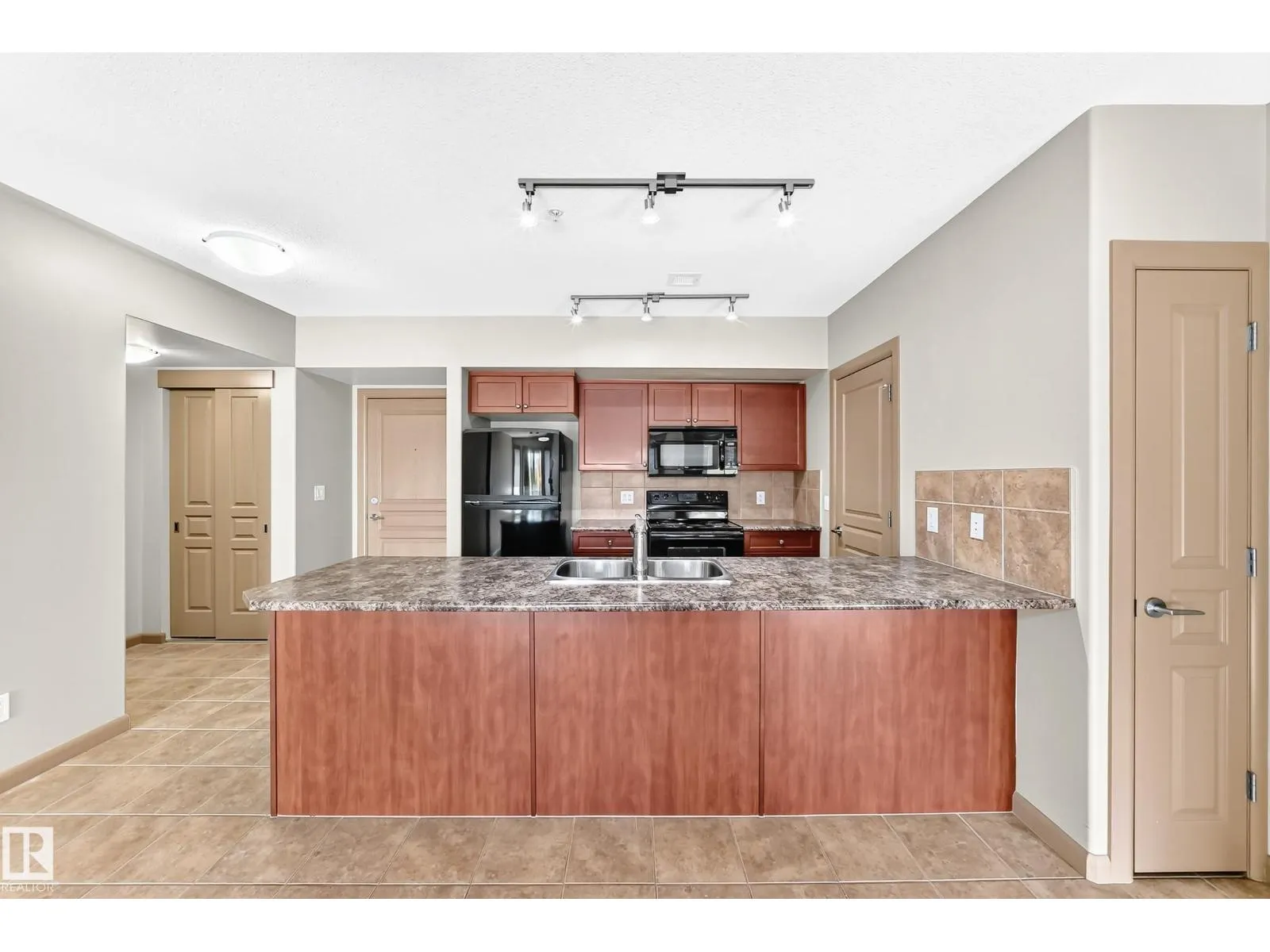 #207 500 PALISADES WY