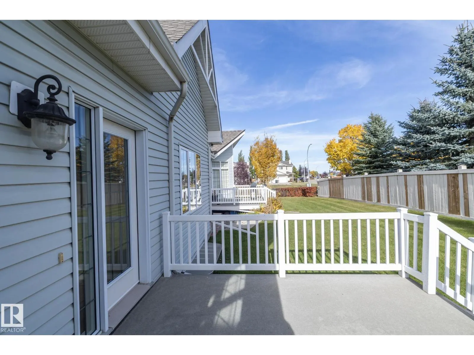2 BRIARWOOD VG