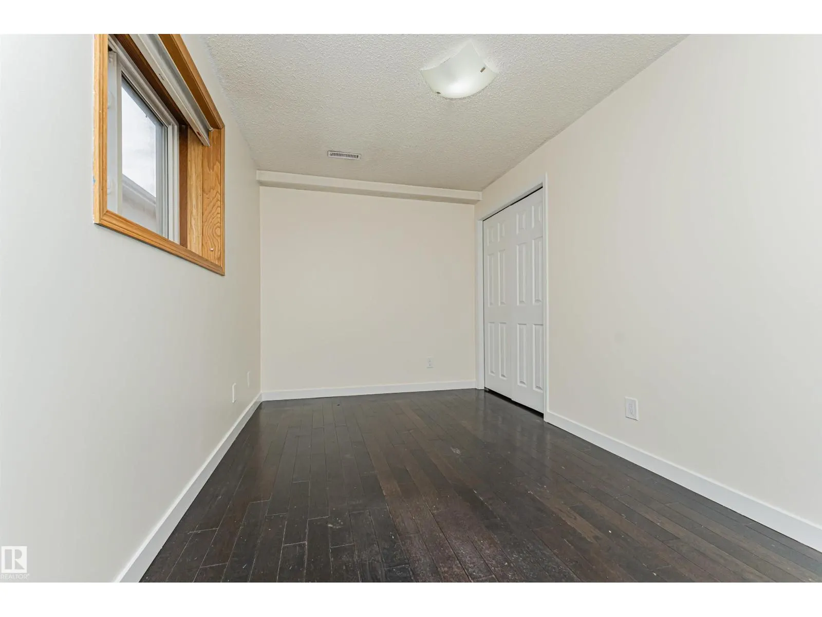 18 ABERDEEN WY