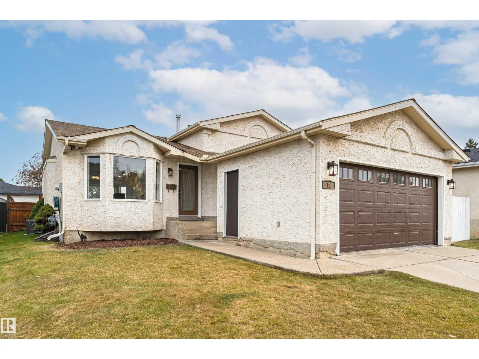 18 ABERDEEN WY