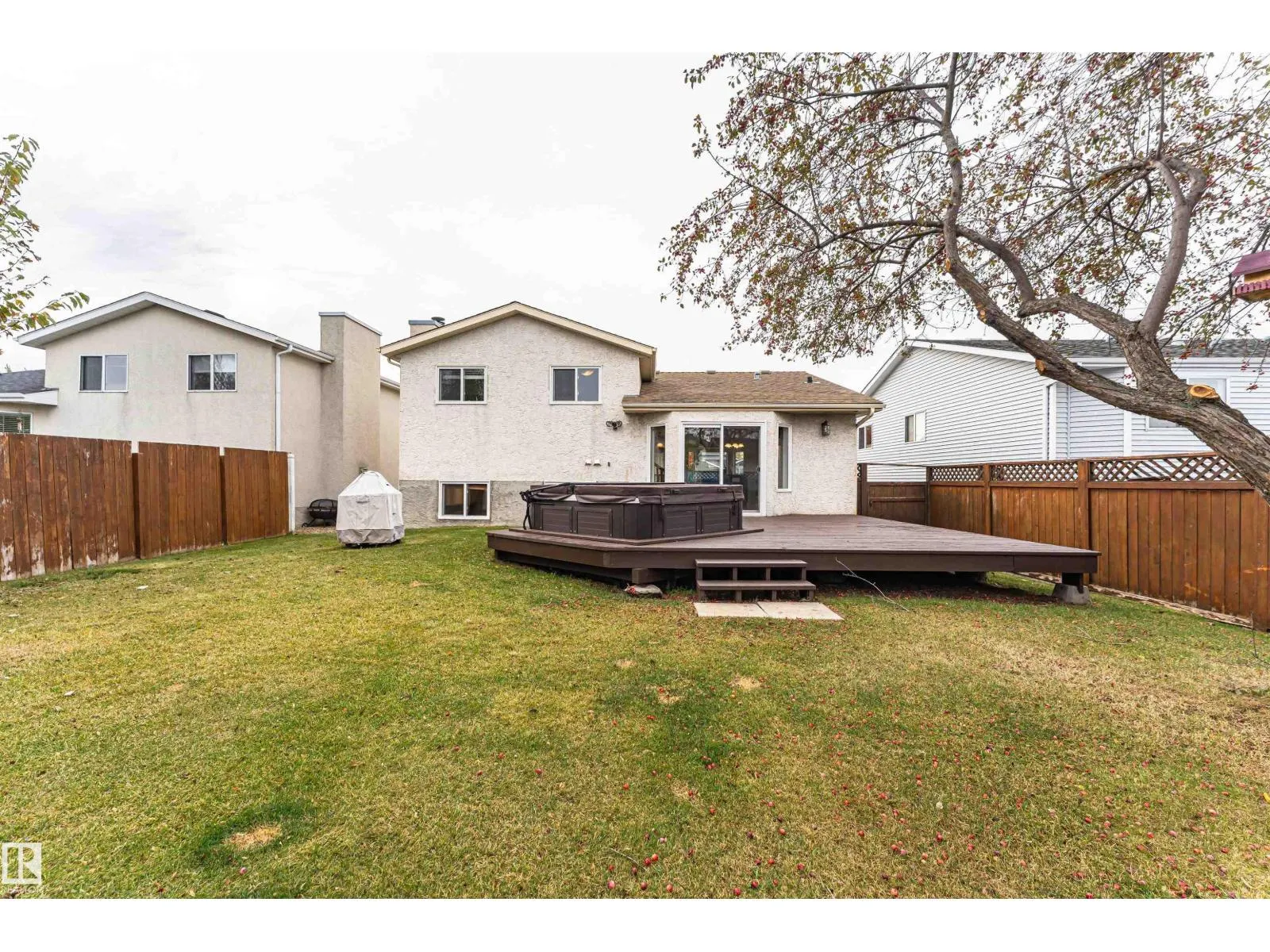 18 ABERDEEN WY