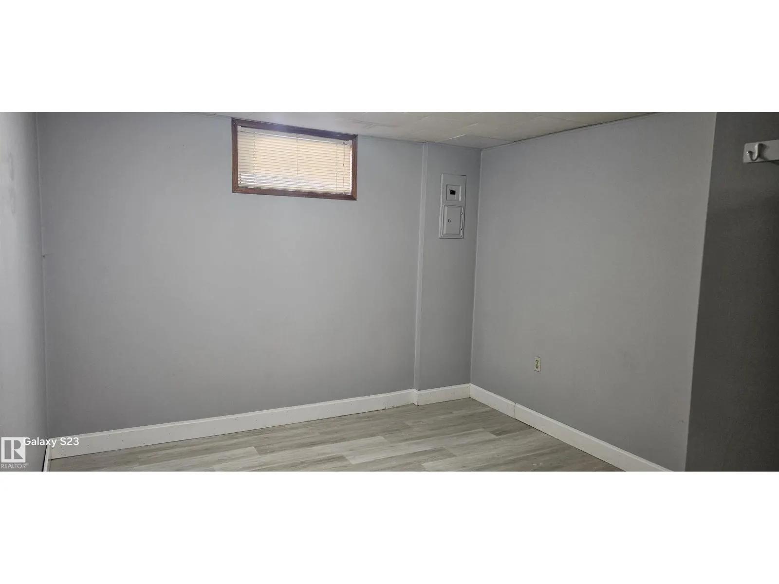 2 Wren CR