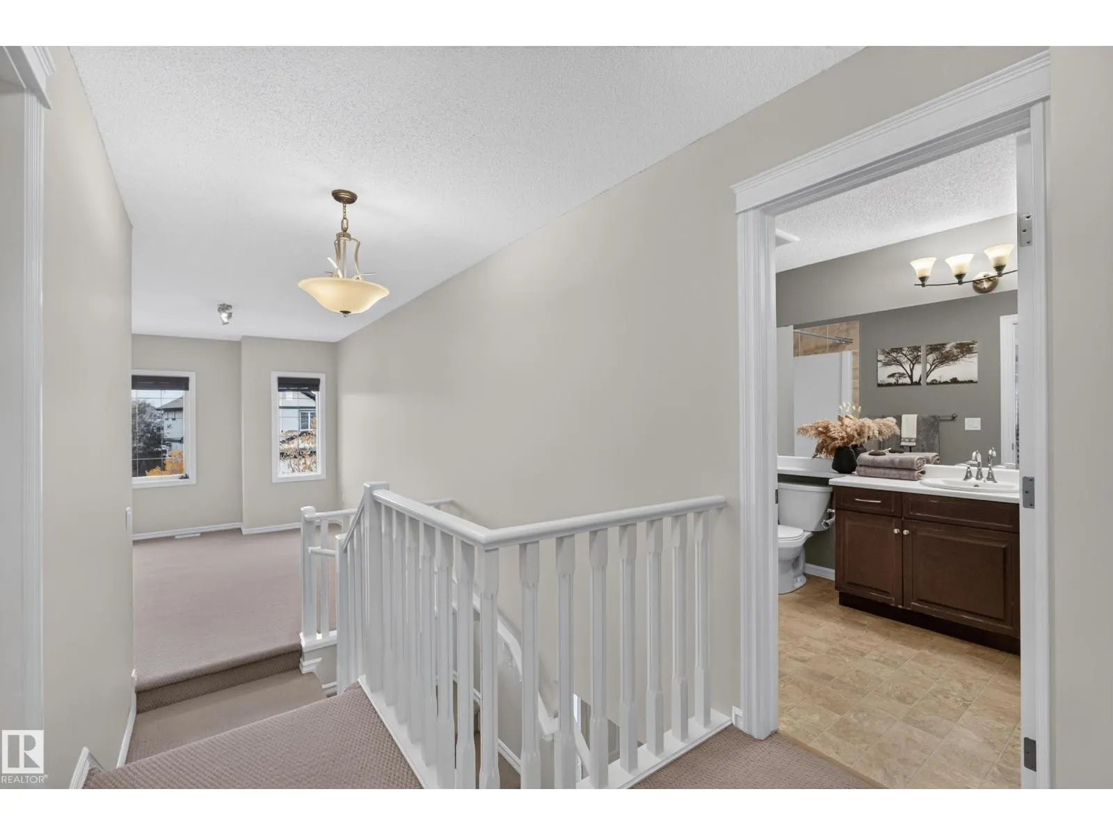 7 BREMNER CR