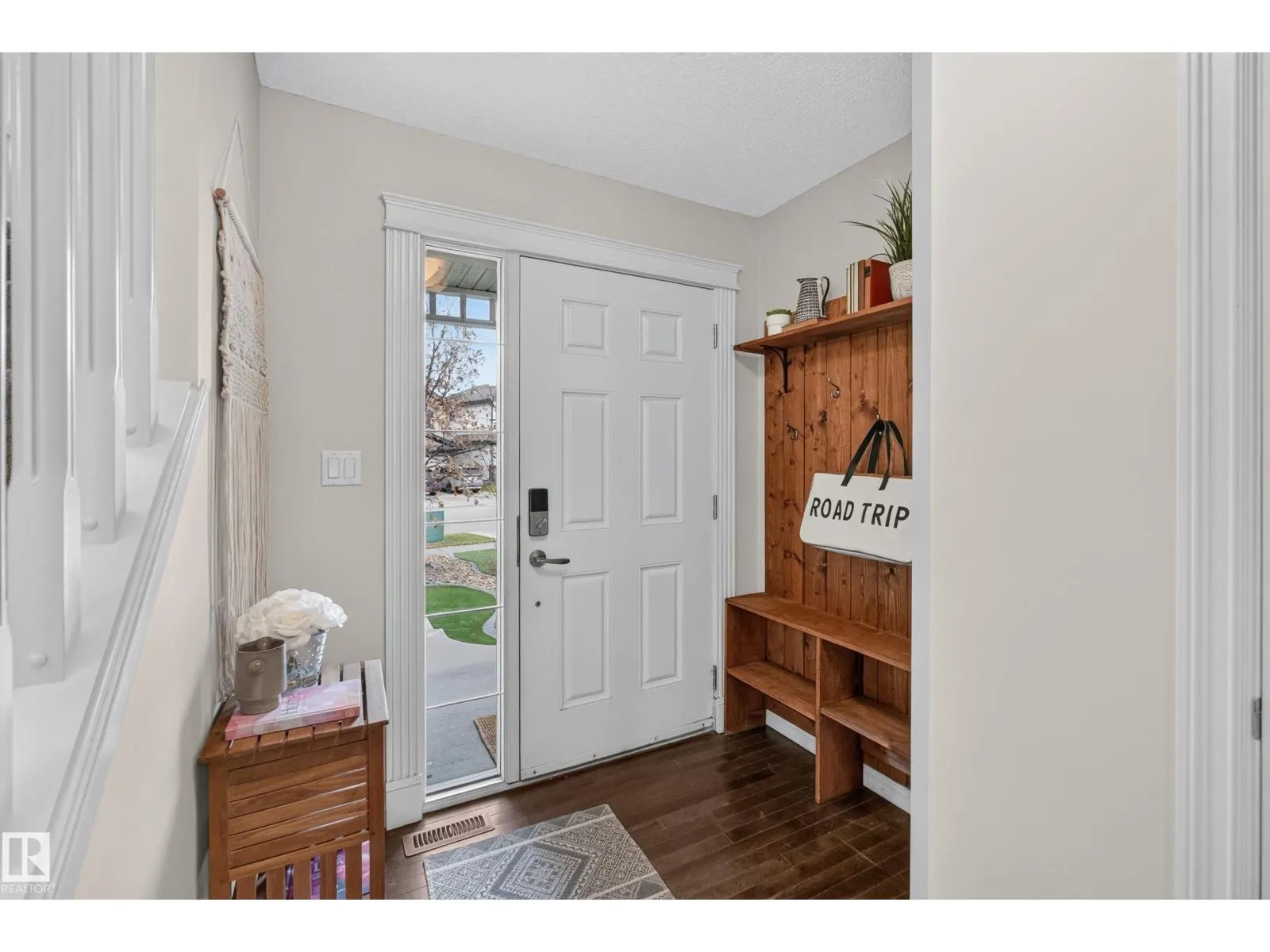 7 BREMNER CR
