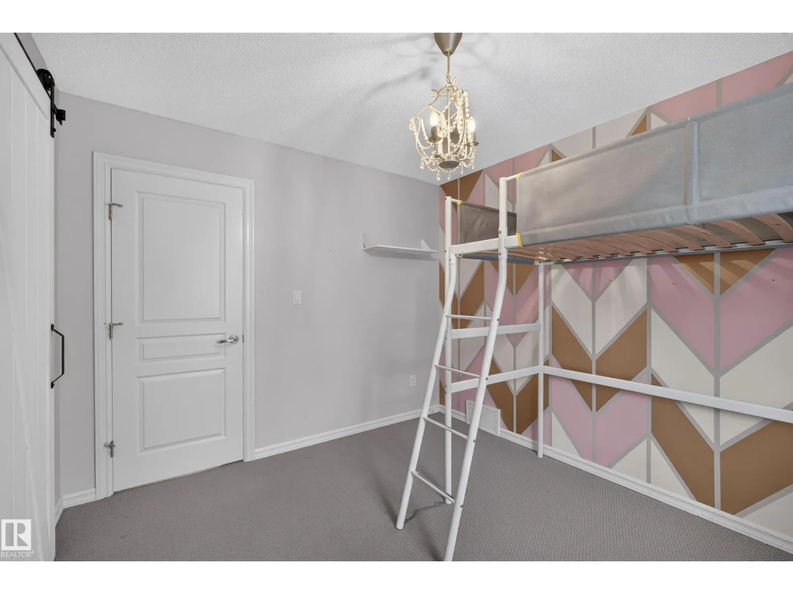 7 BREMNER CR