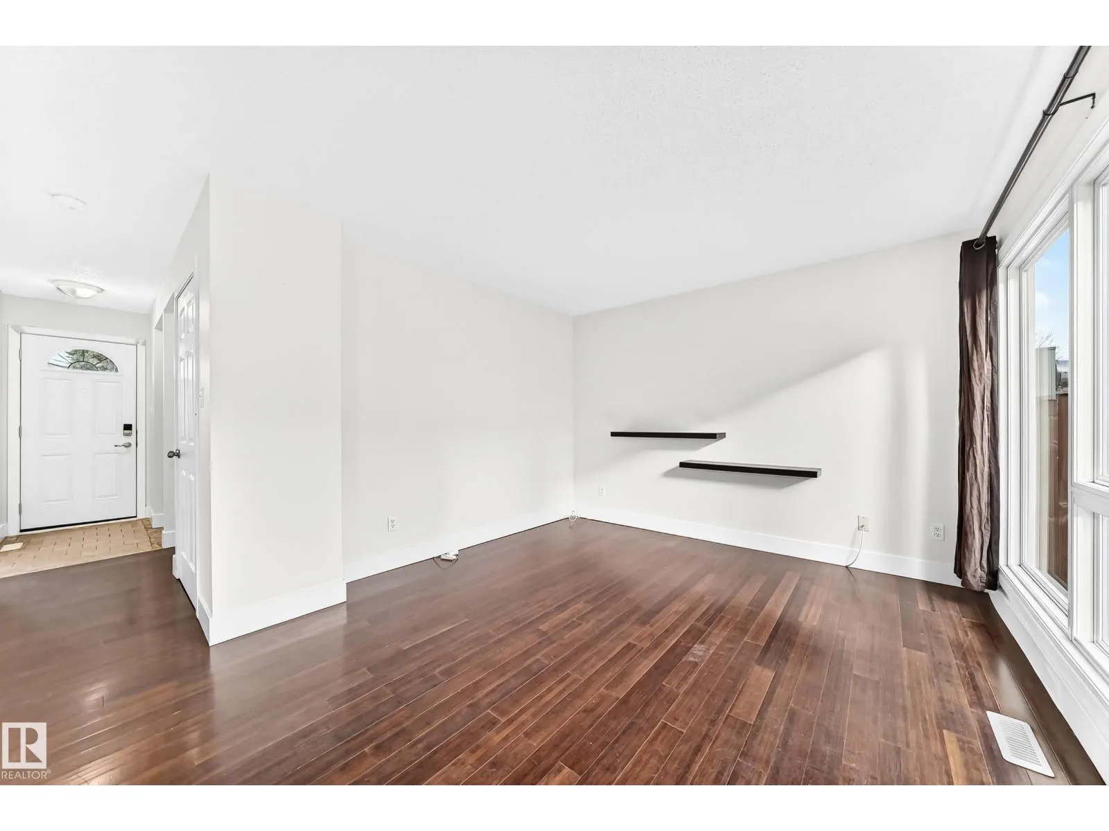 246 Grandin VG