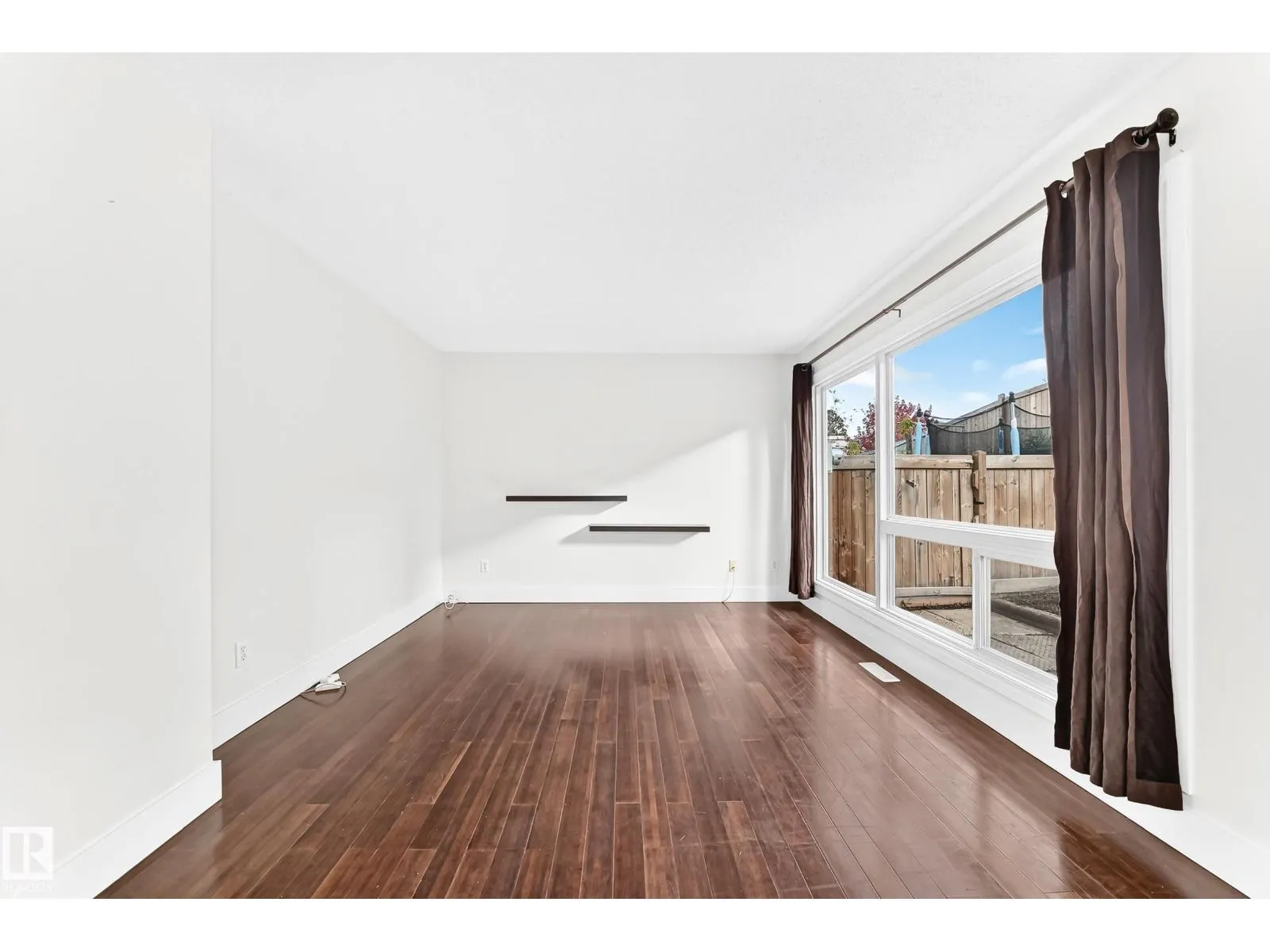 246 Grandin VG