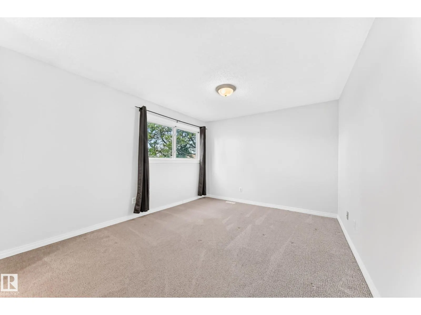 246 Grandin VG
