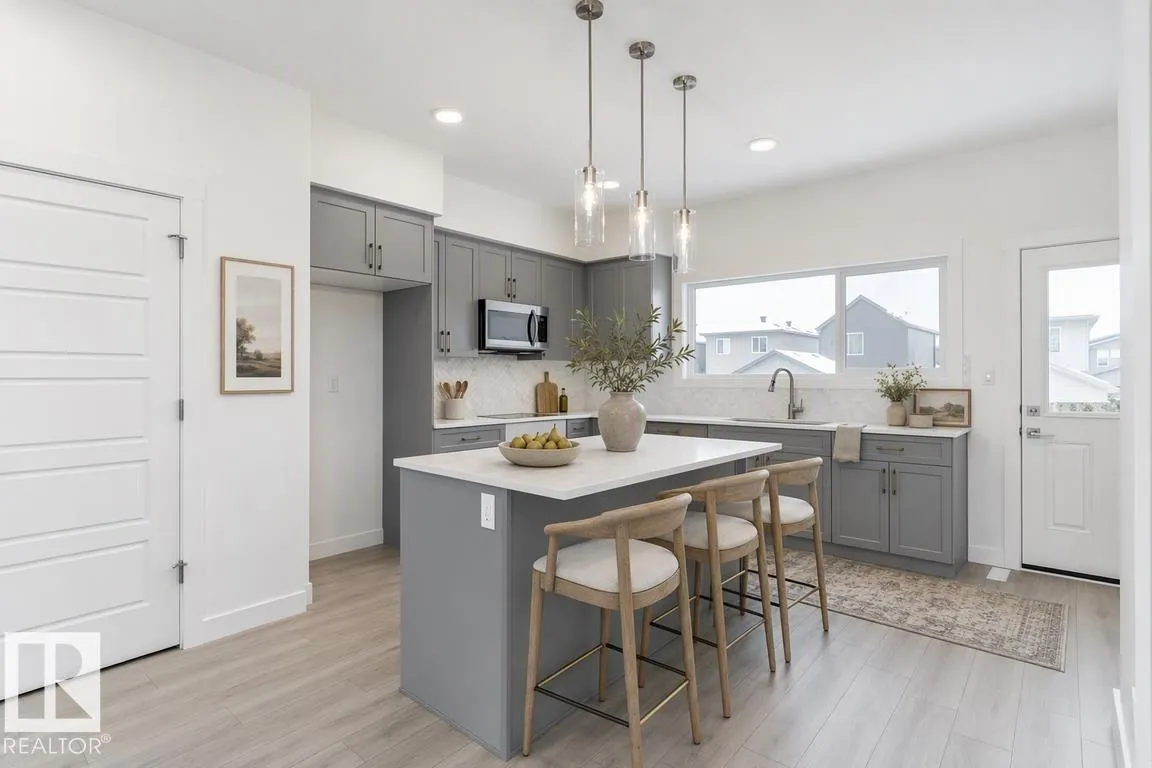 1250 MCLEOD AV