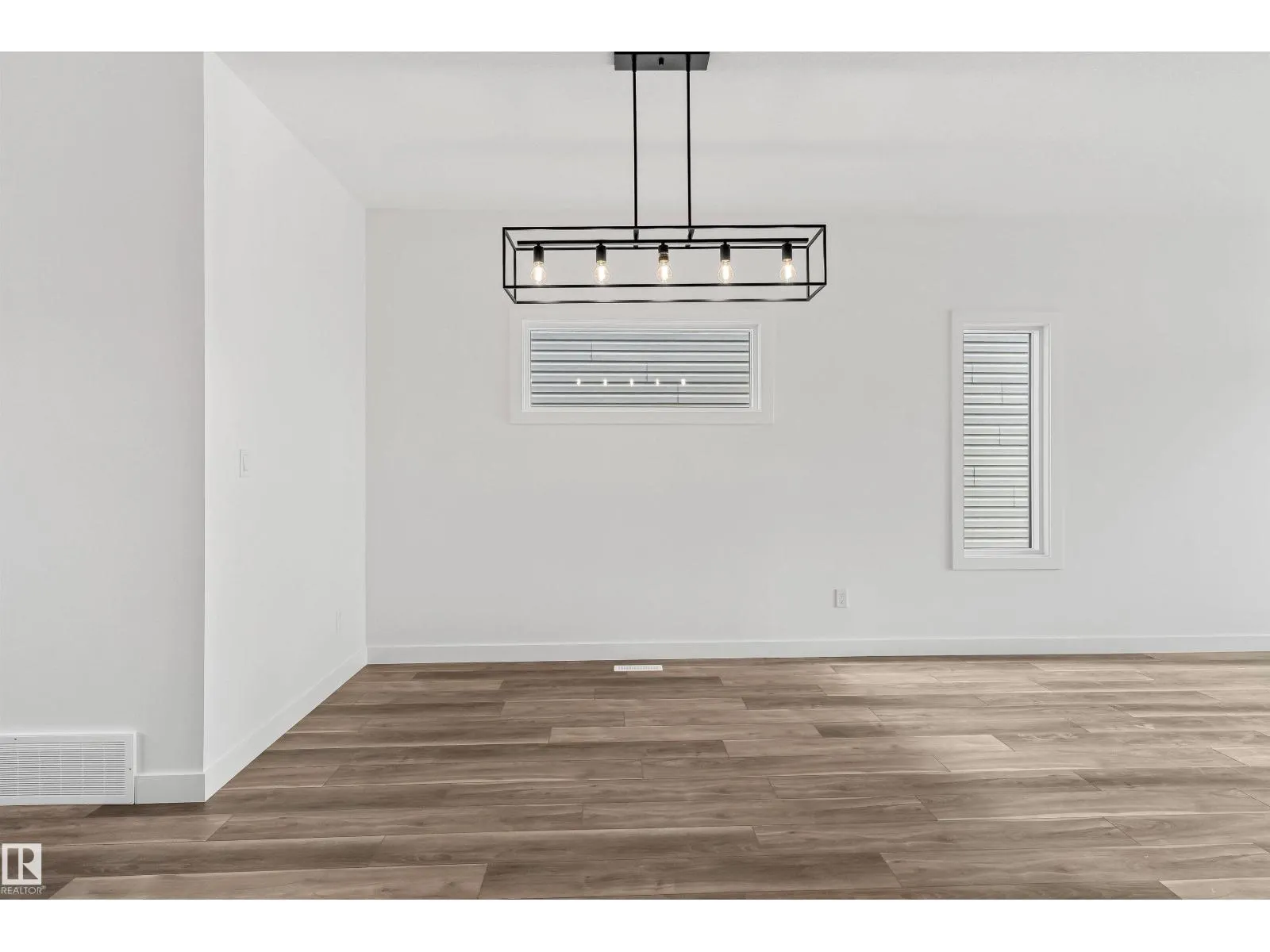 1216 MCLEOD AV