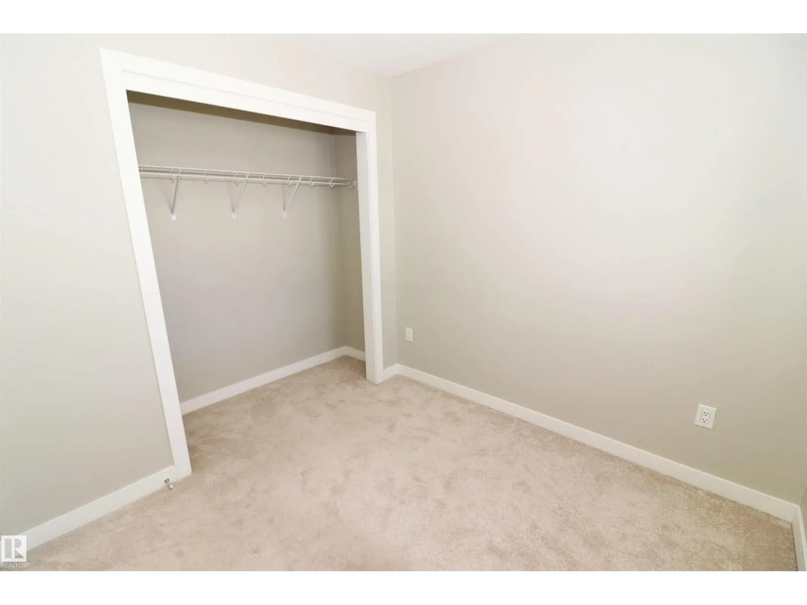 #77 600 BELLEROSE DR