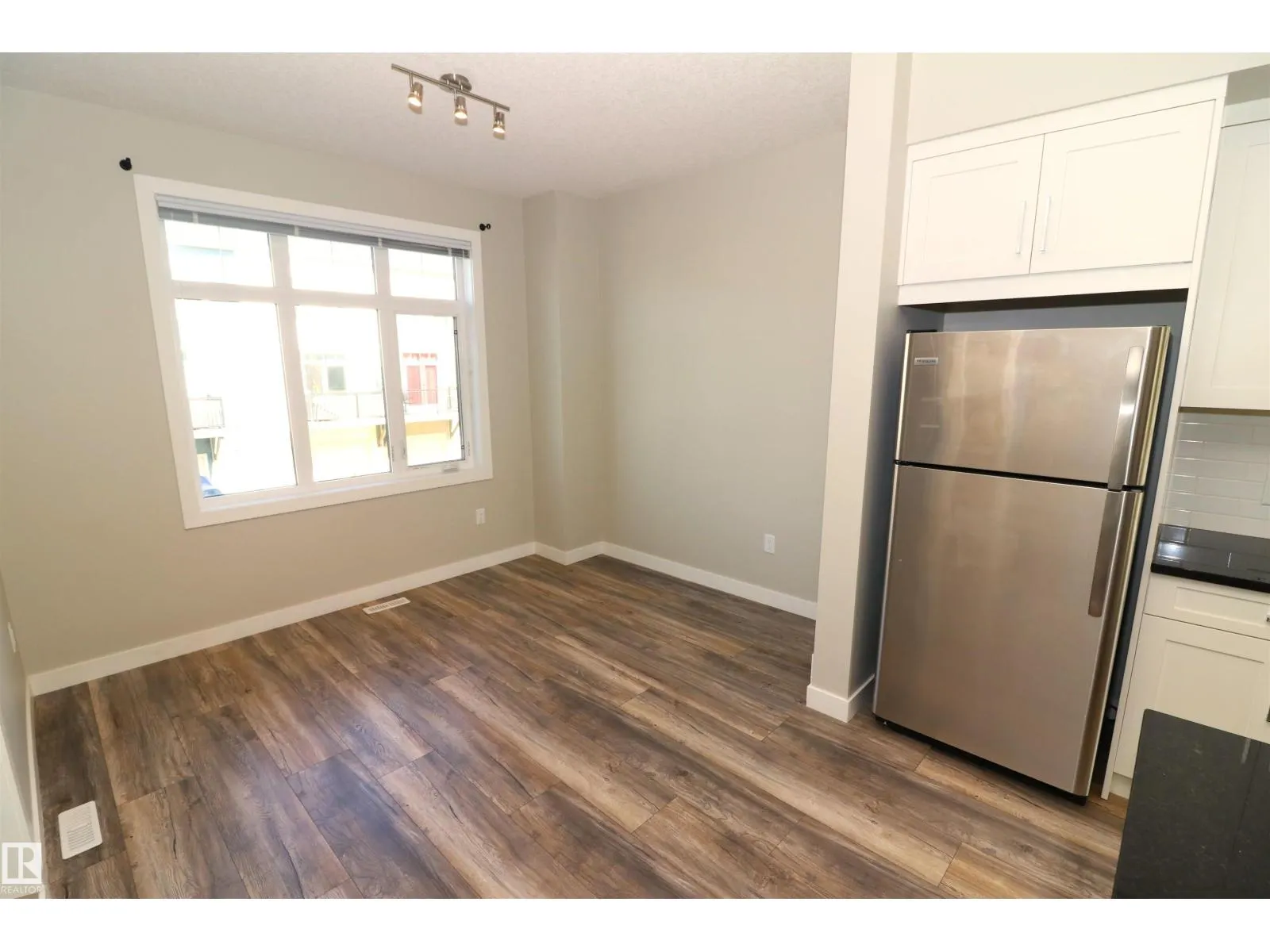 #77 600 BELLEROSE DR