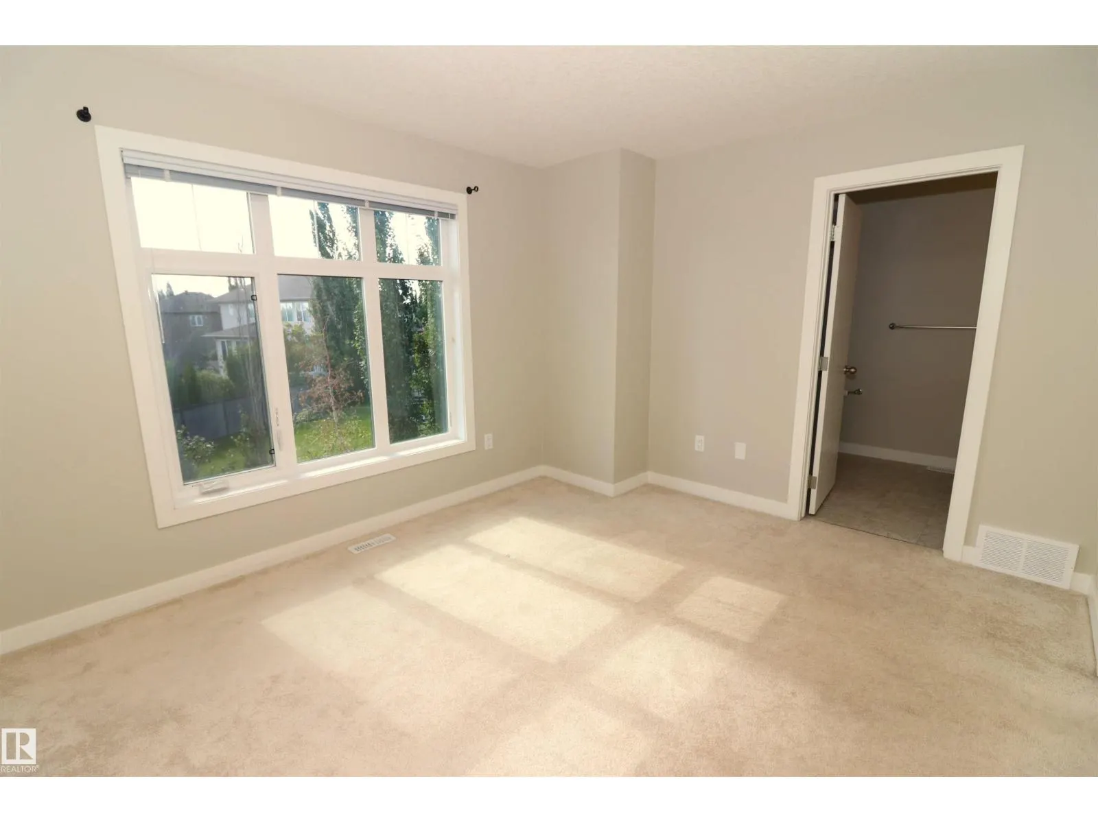 #77 600 BELLEROSE DR