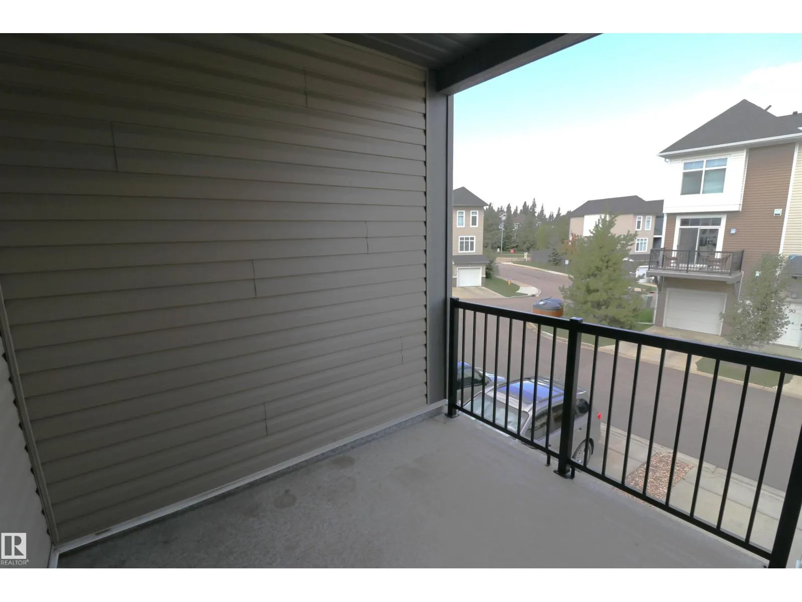#77 600 BELLEROSE DR