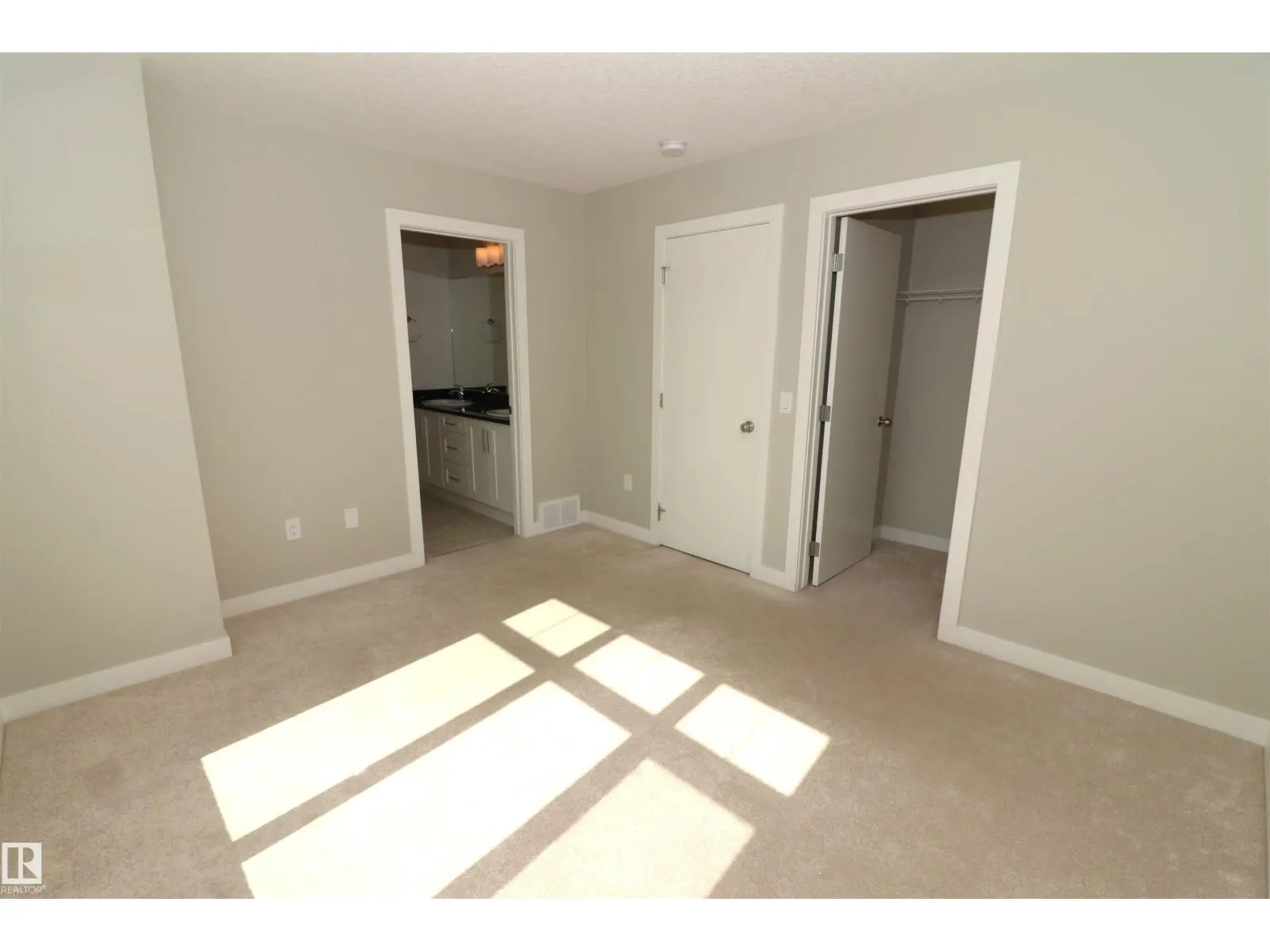 #77 600 BELLEROSE DR