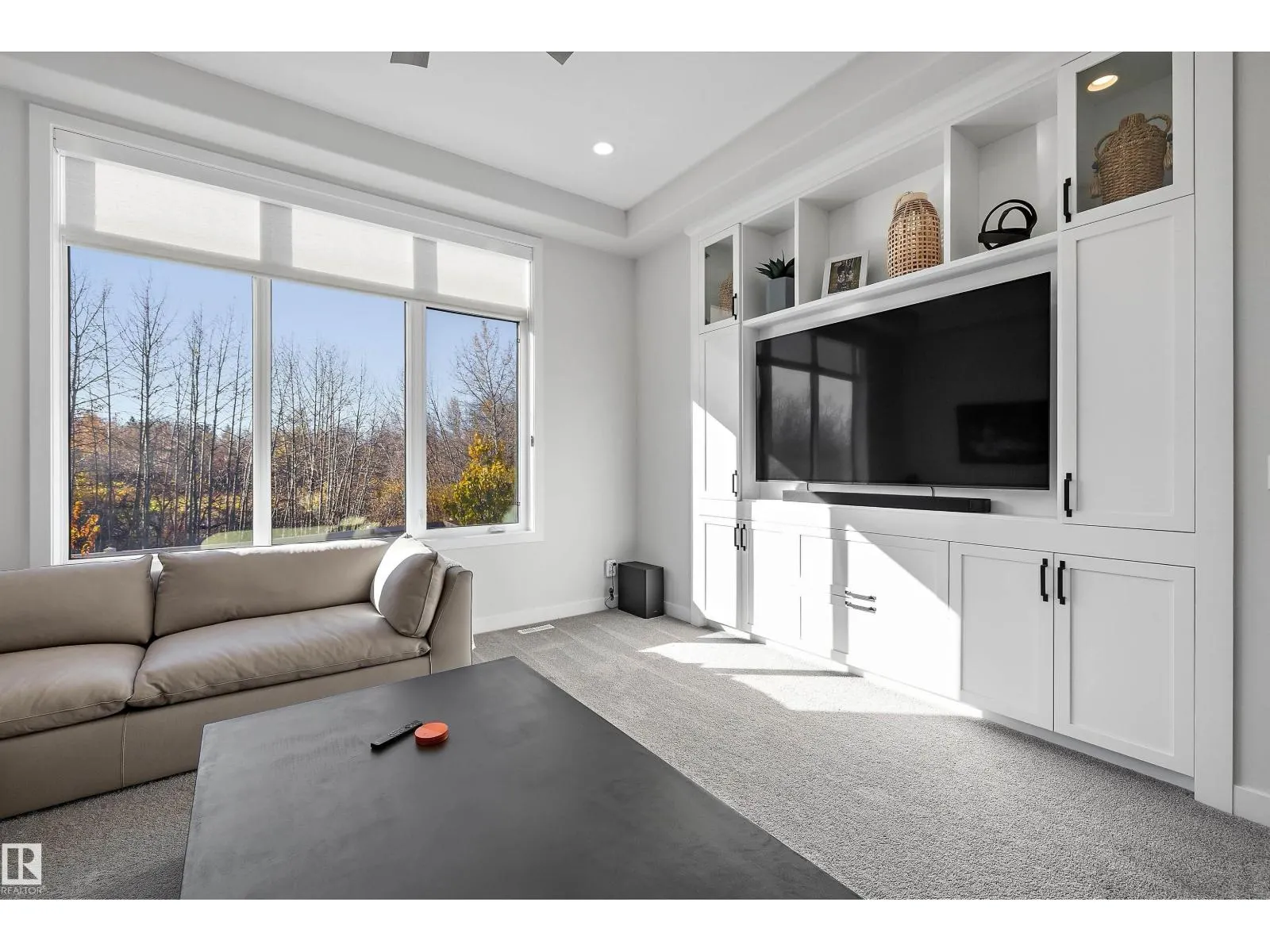 61 RYBURY CT