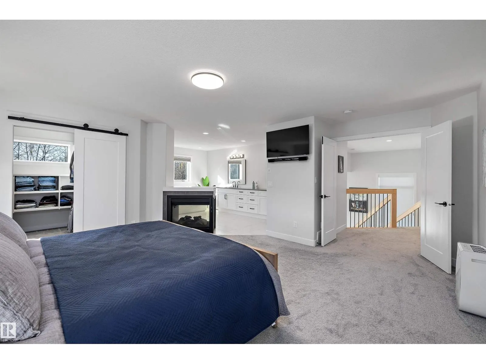 61 RYBURY CT