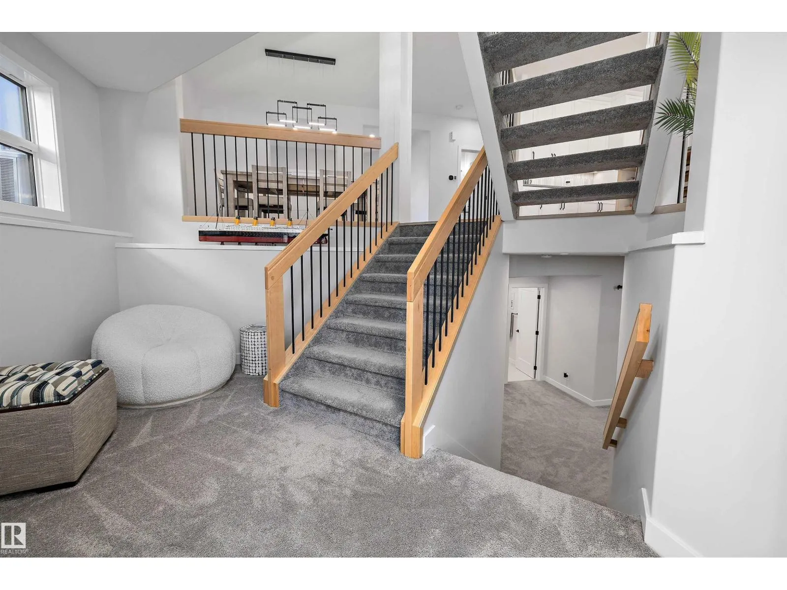 61 RYBURY CT