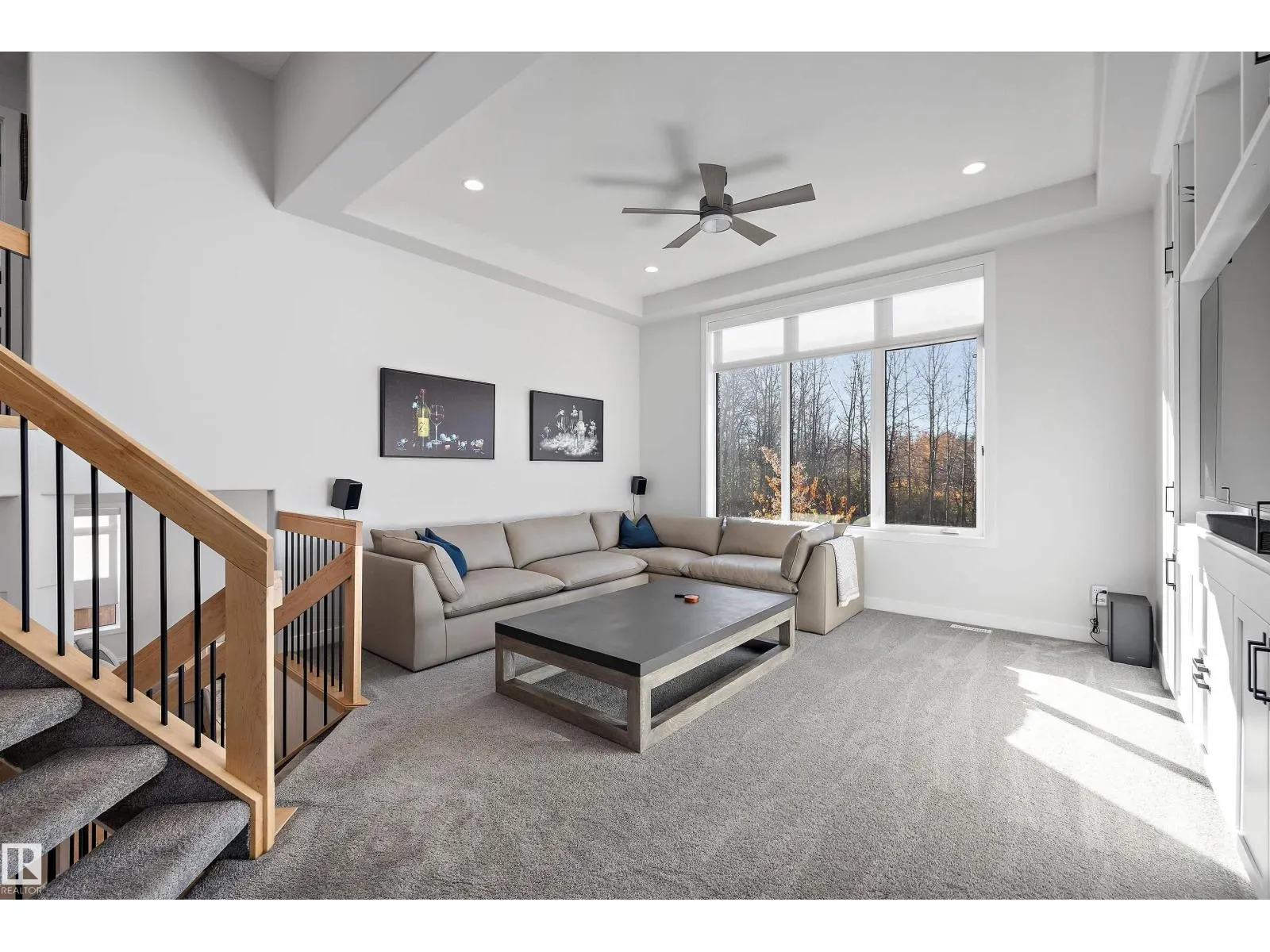 61 RYBURY CT