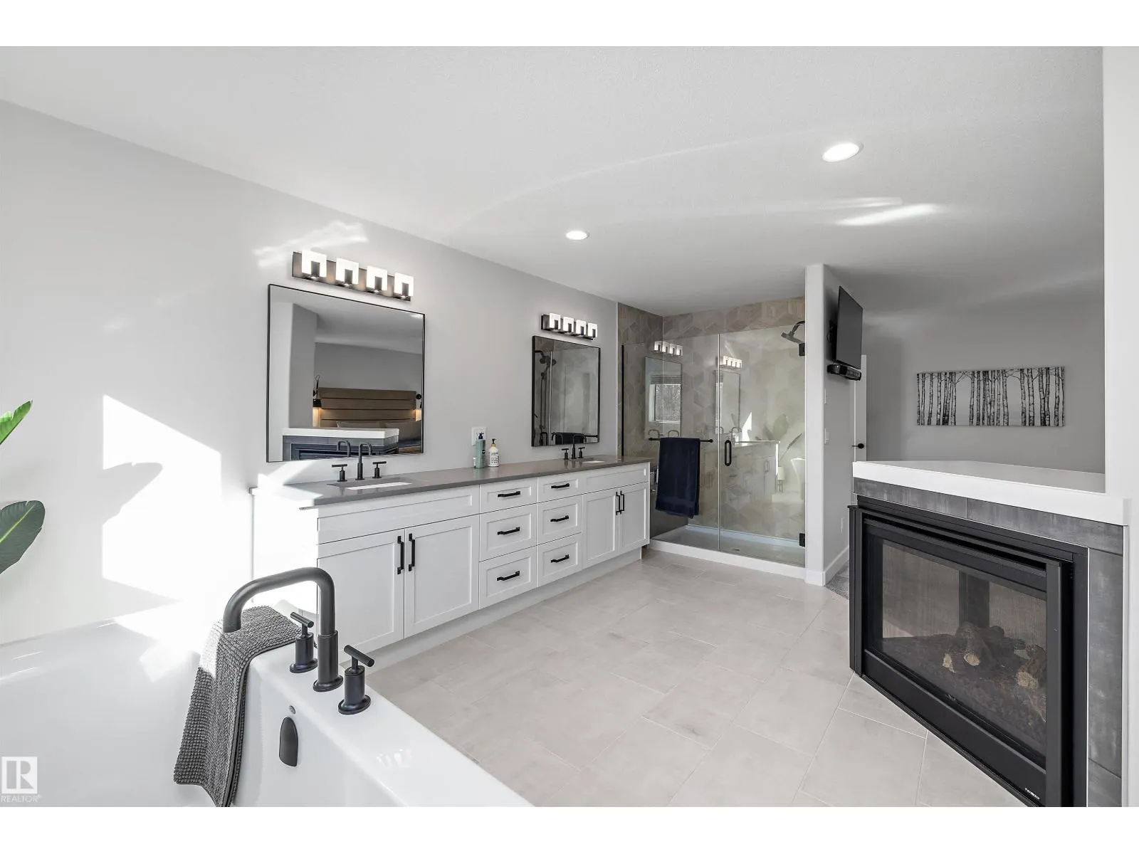 61 RYBURY CT