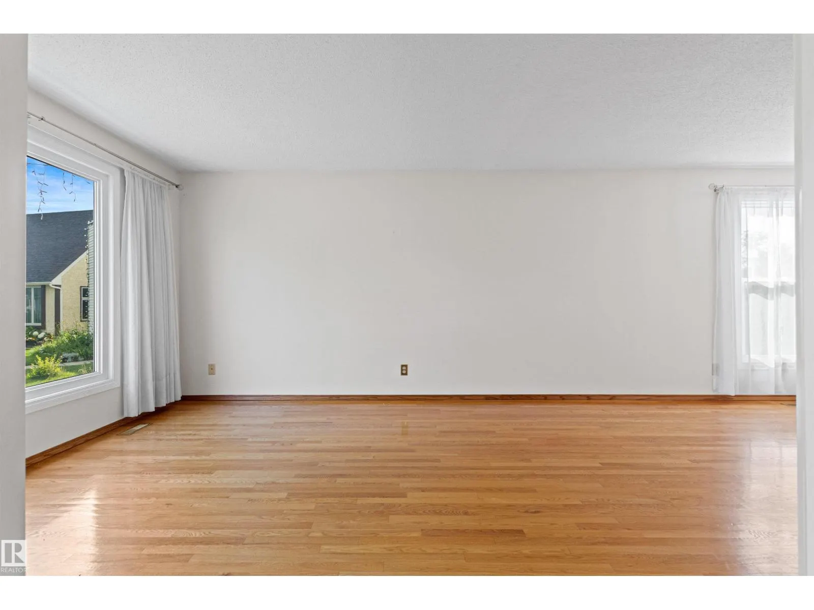 14 GOEBEL CL