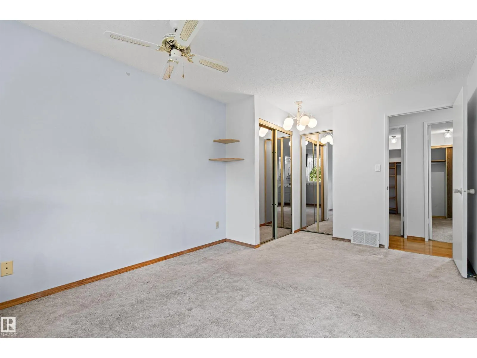 14 GOEBEL CL