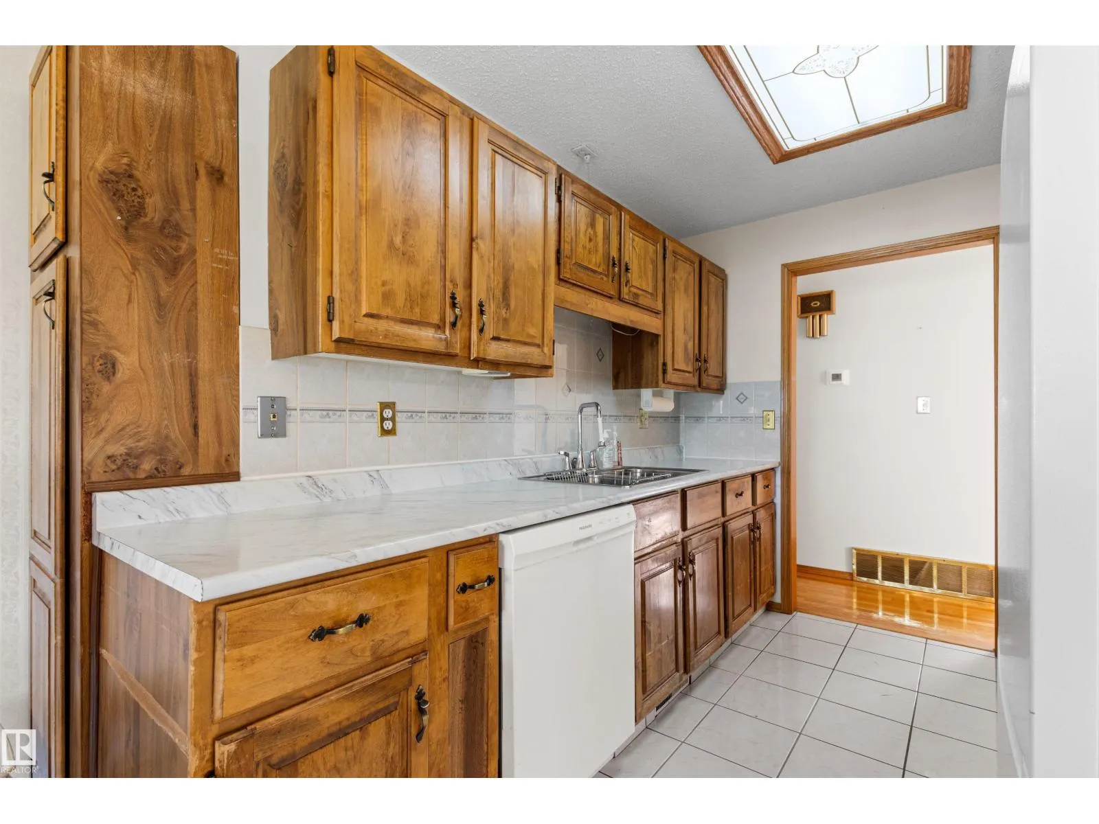 14 GOEBEL CL