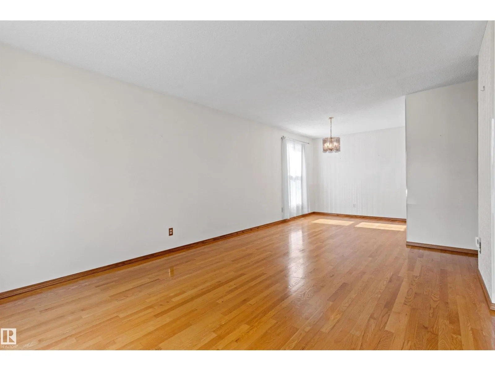 14 GOEBEL CL