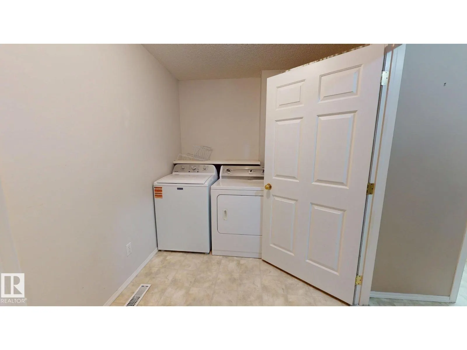 #8 11 HUNCHAK WY