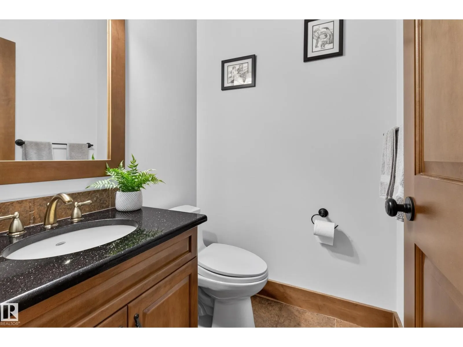 #26 51025 RGE ROAD 222