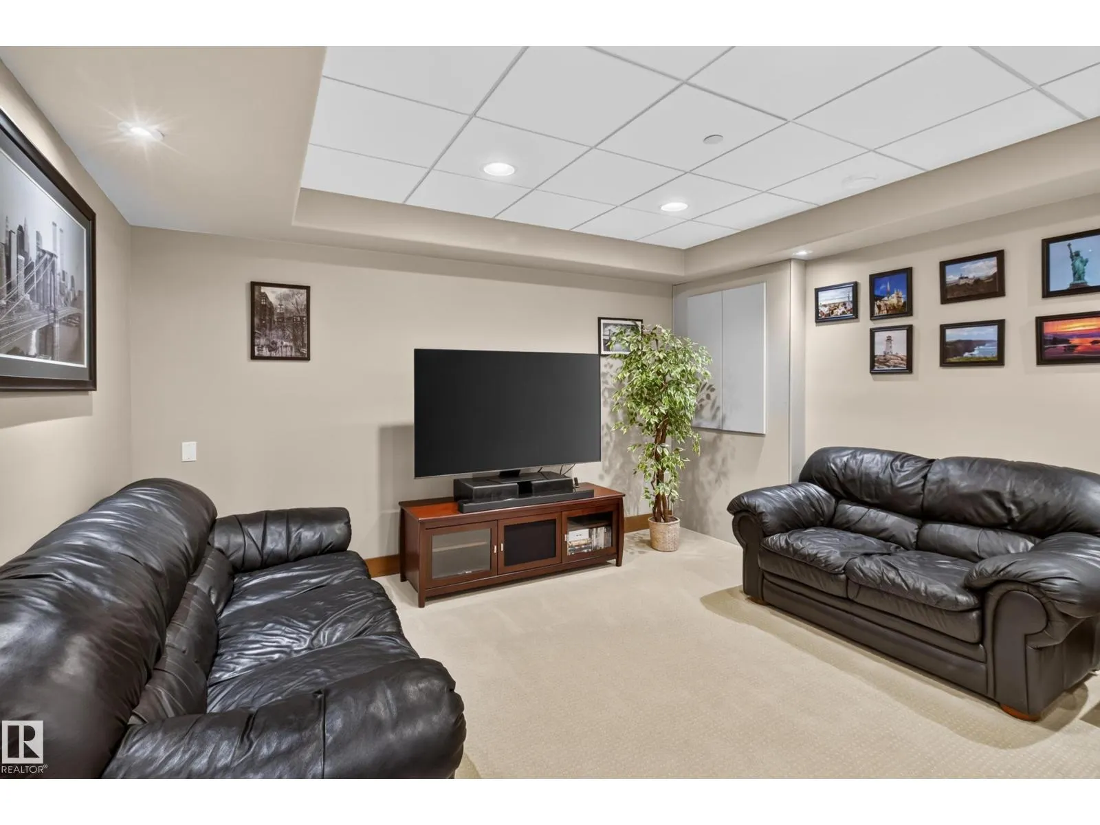 #26 51025 RGE ROAD 222