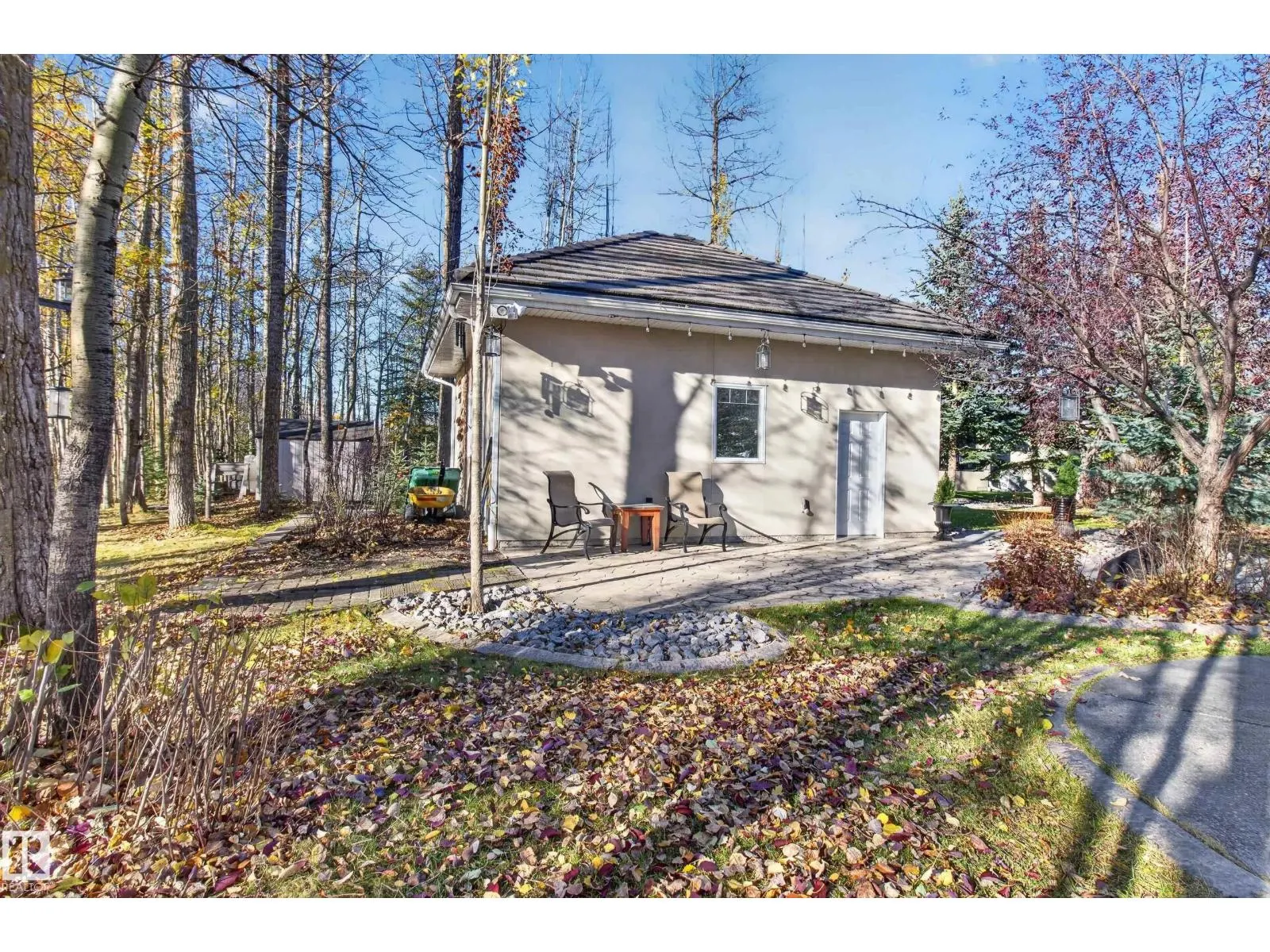 #26 51025 RGE ROAD 222