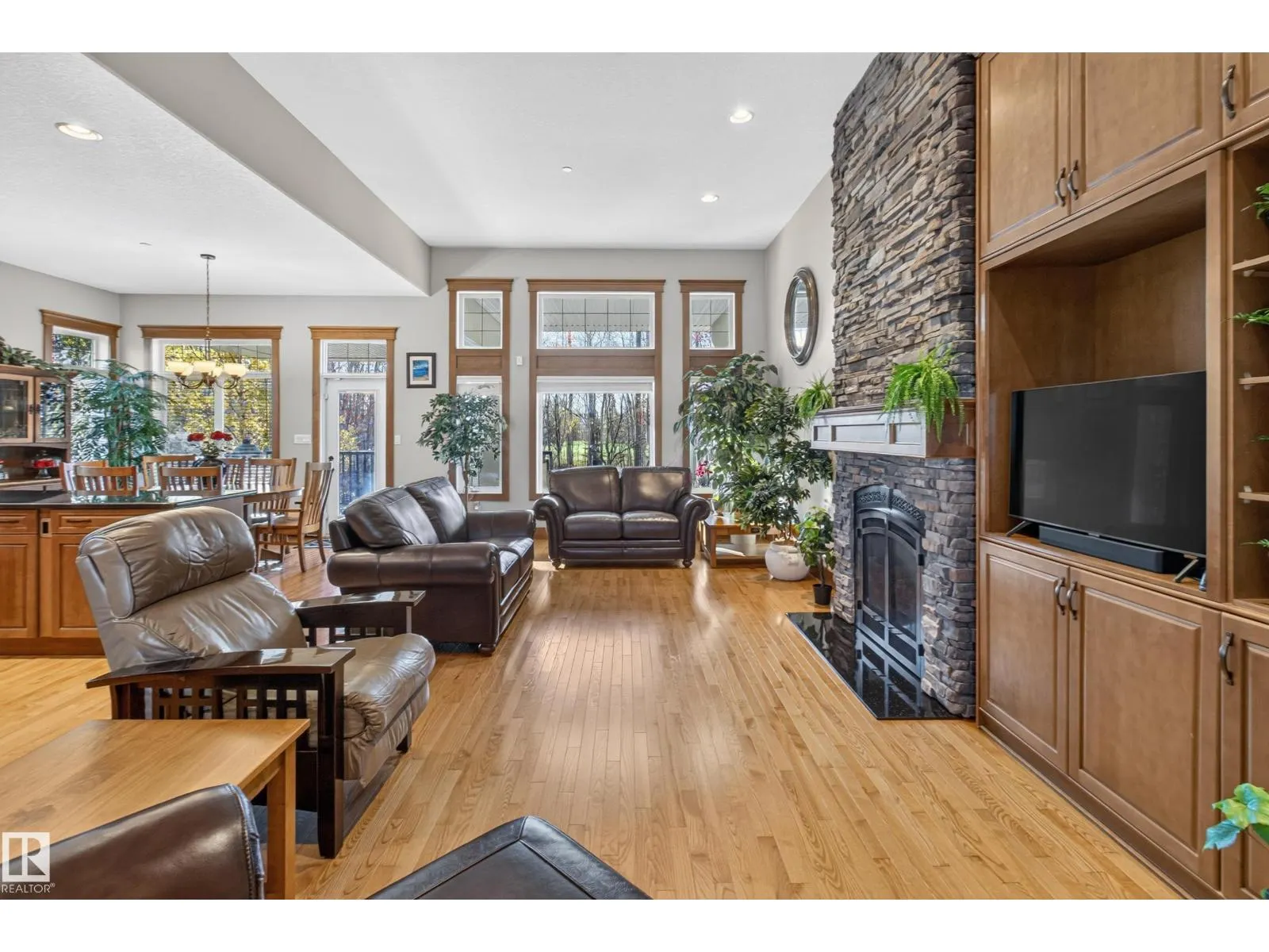 #26 51025 RGE ROAD 222
