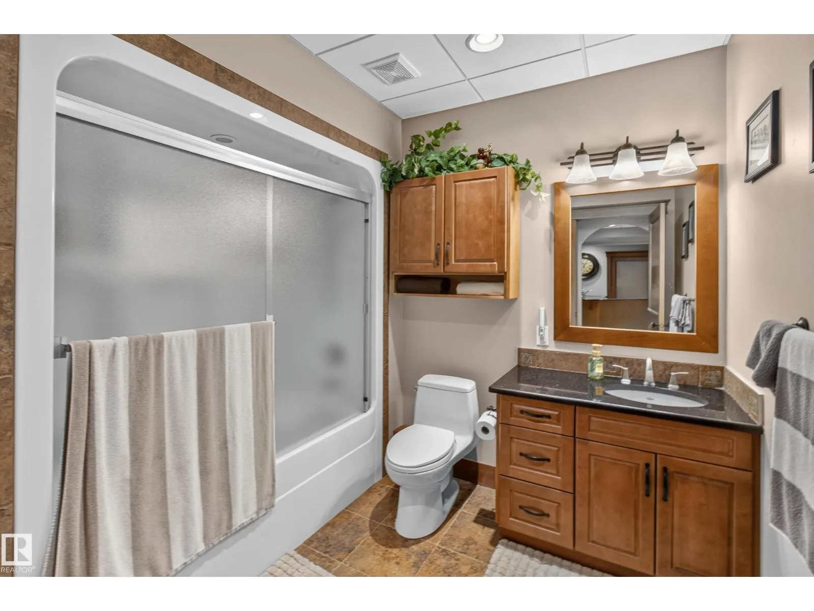 #26 51025 RGE ROAD 222