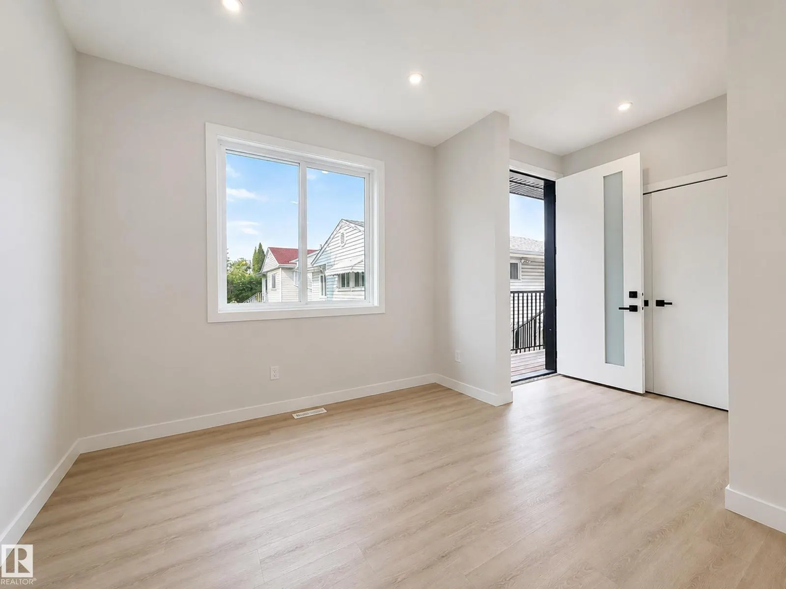 10627 149 ST NW
