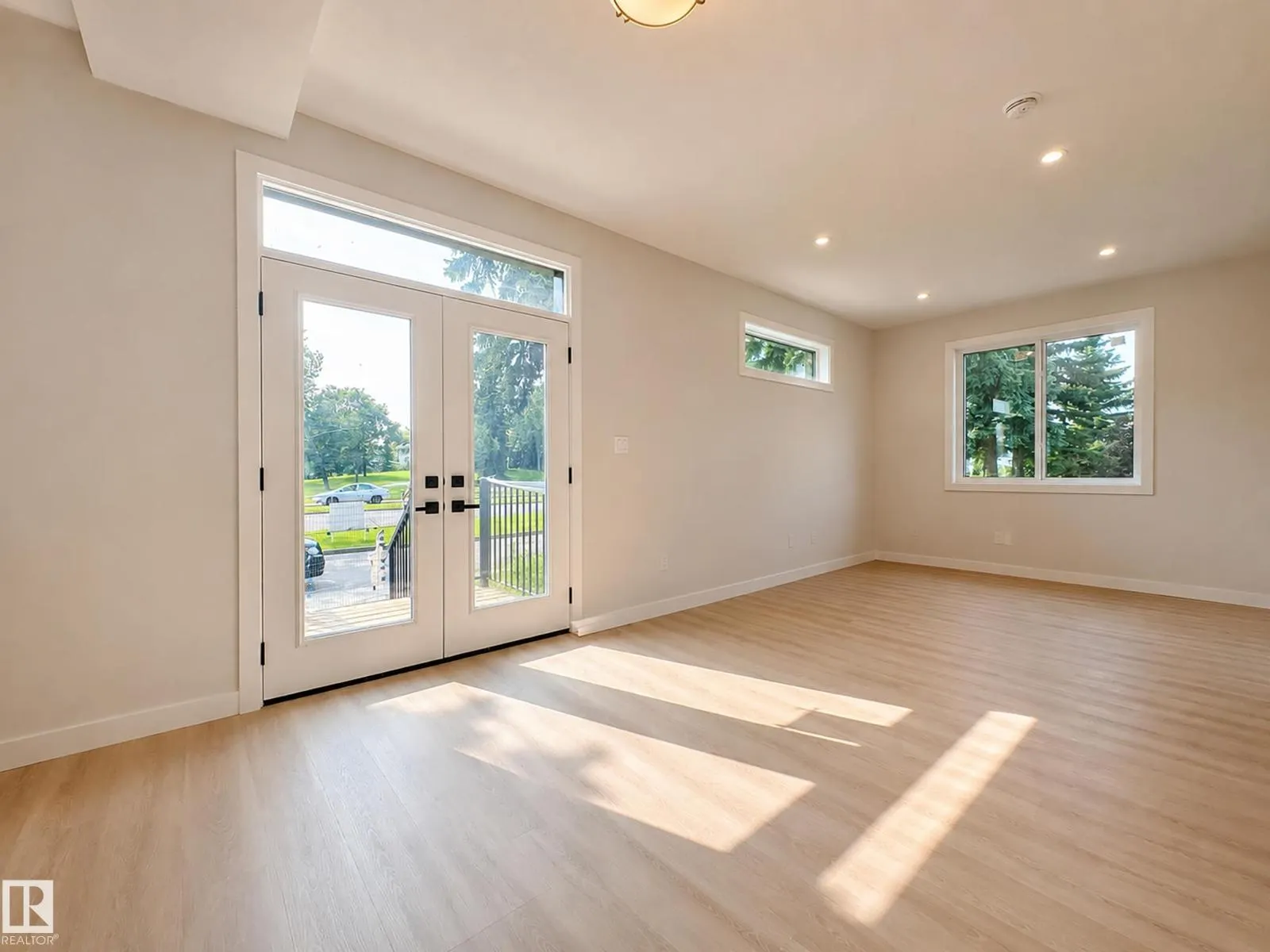 10627 149 ST NW