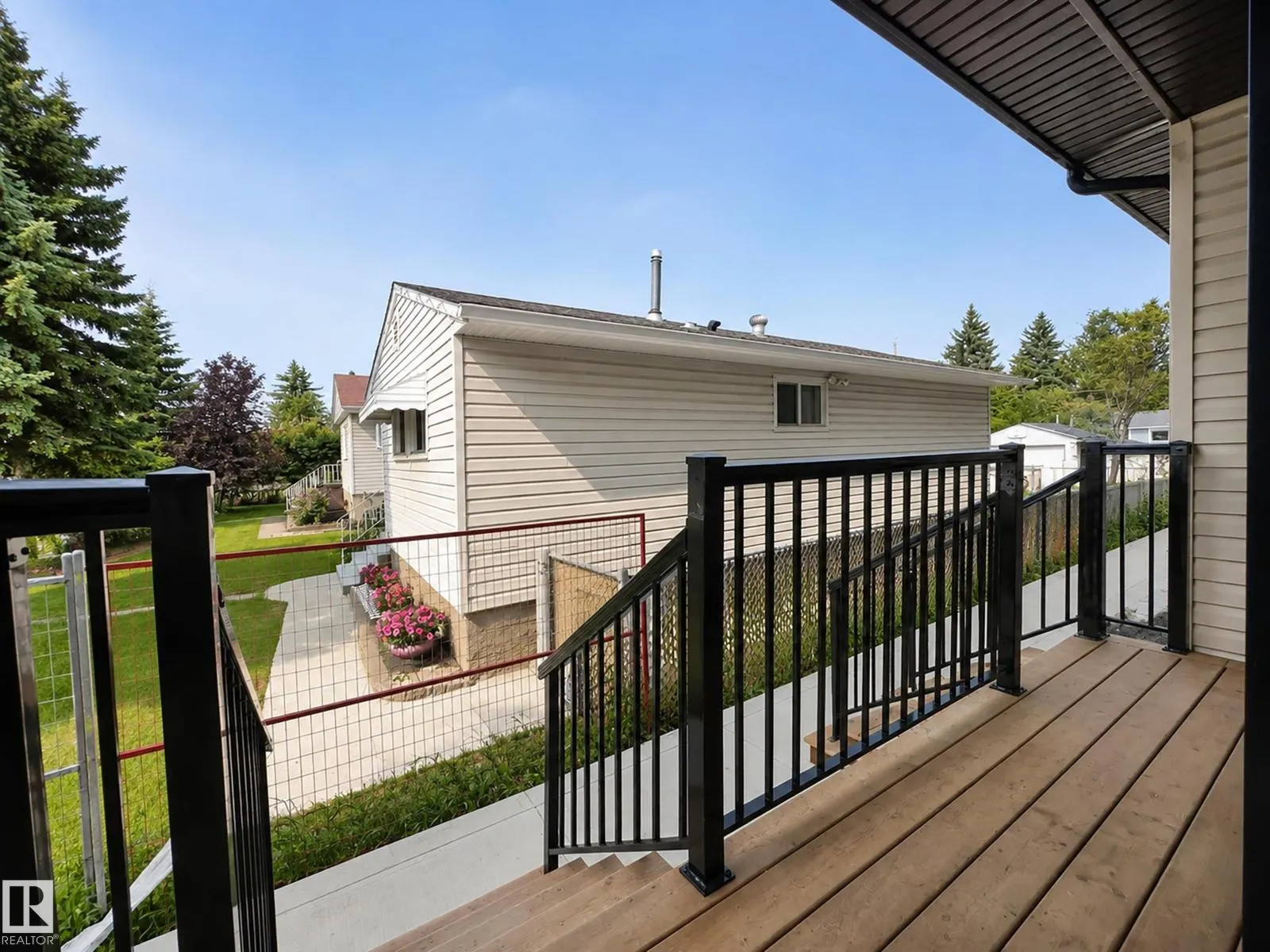 10627 149 ST NW